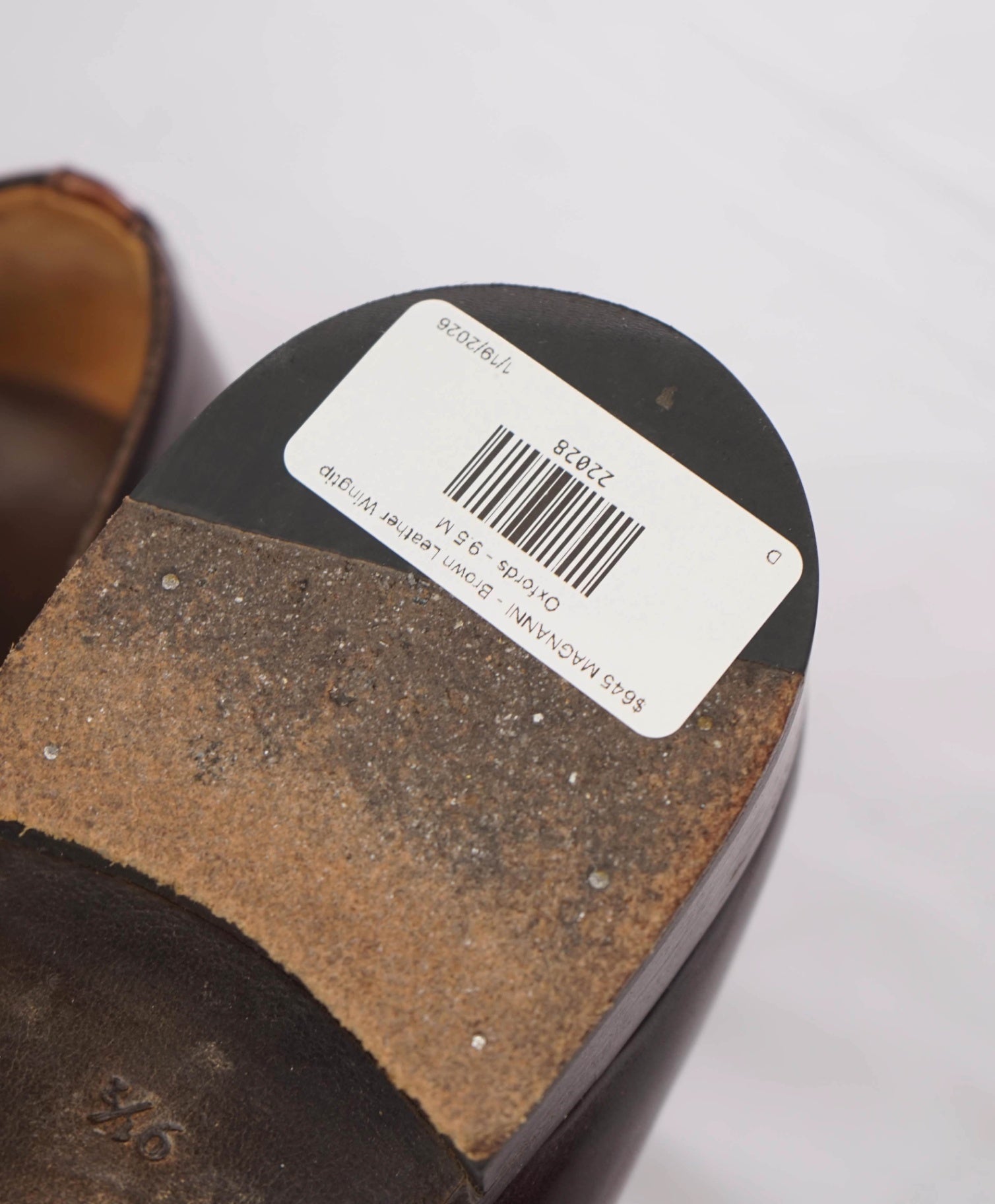 $645 MAGNANNI - Brown Leather Wingtip Oxfords - 9.5 M