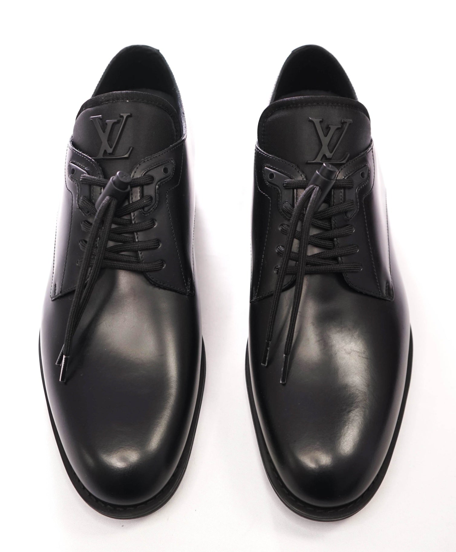 $1,540 LOUIS VUITTON - Black Leather Lug Sole Oxfords - 8.5 US (7.5 LV)