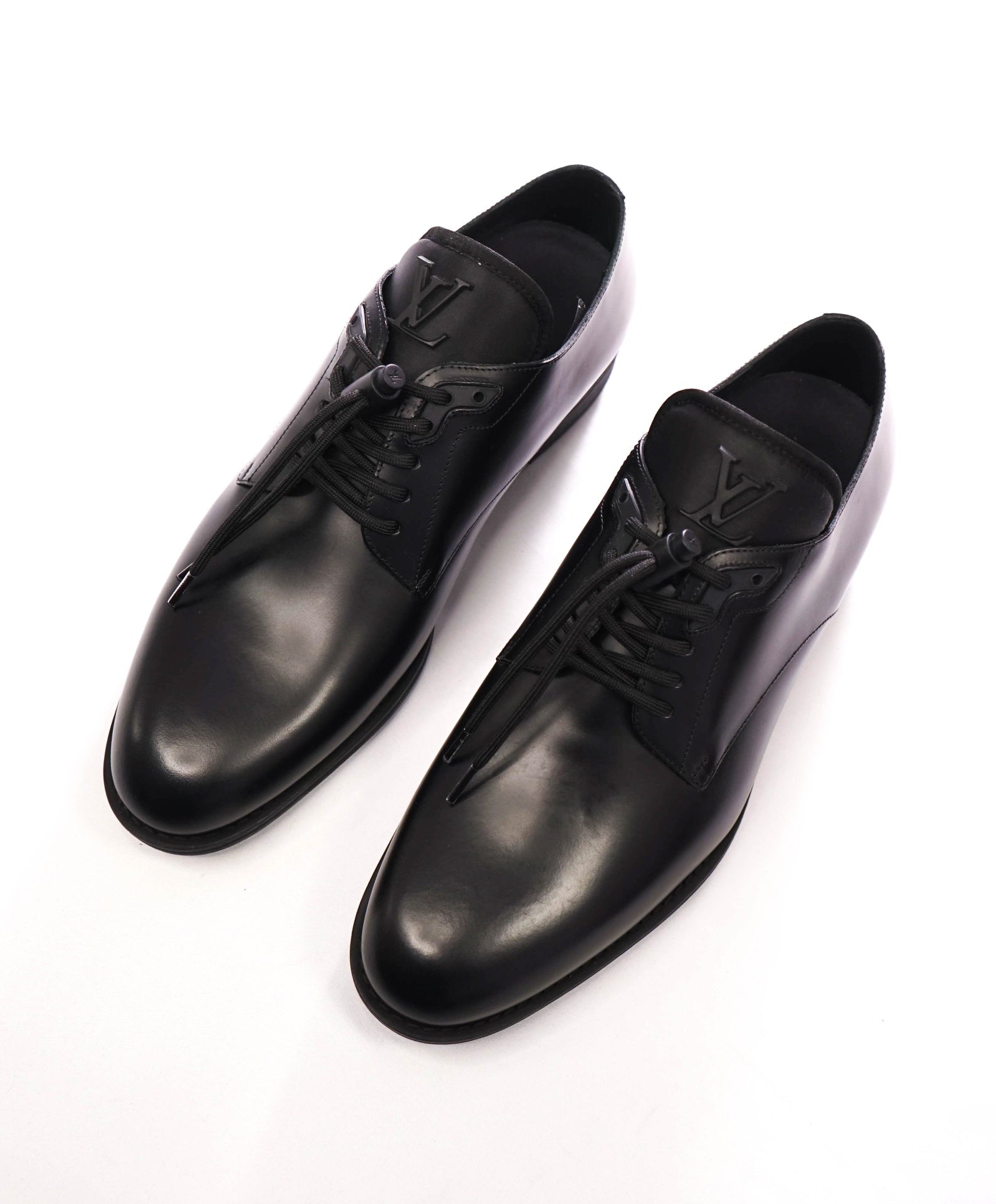 $1,540 LOUIS VUITTON - Black Leather Lug Sole Oxfords - 8.5 US (7.5 LV)