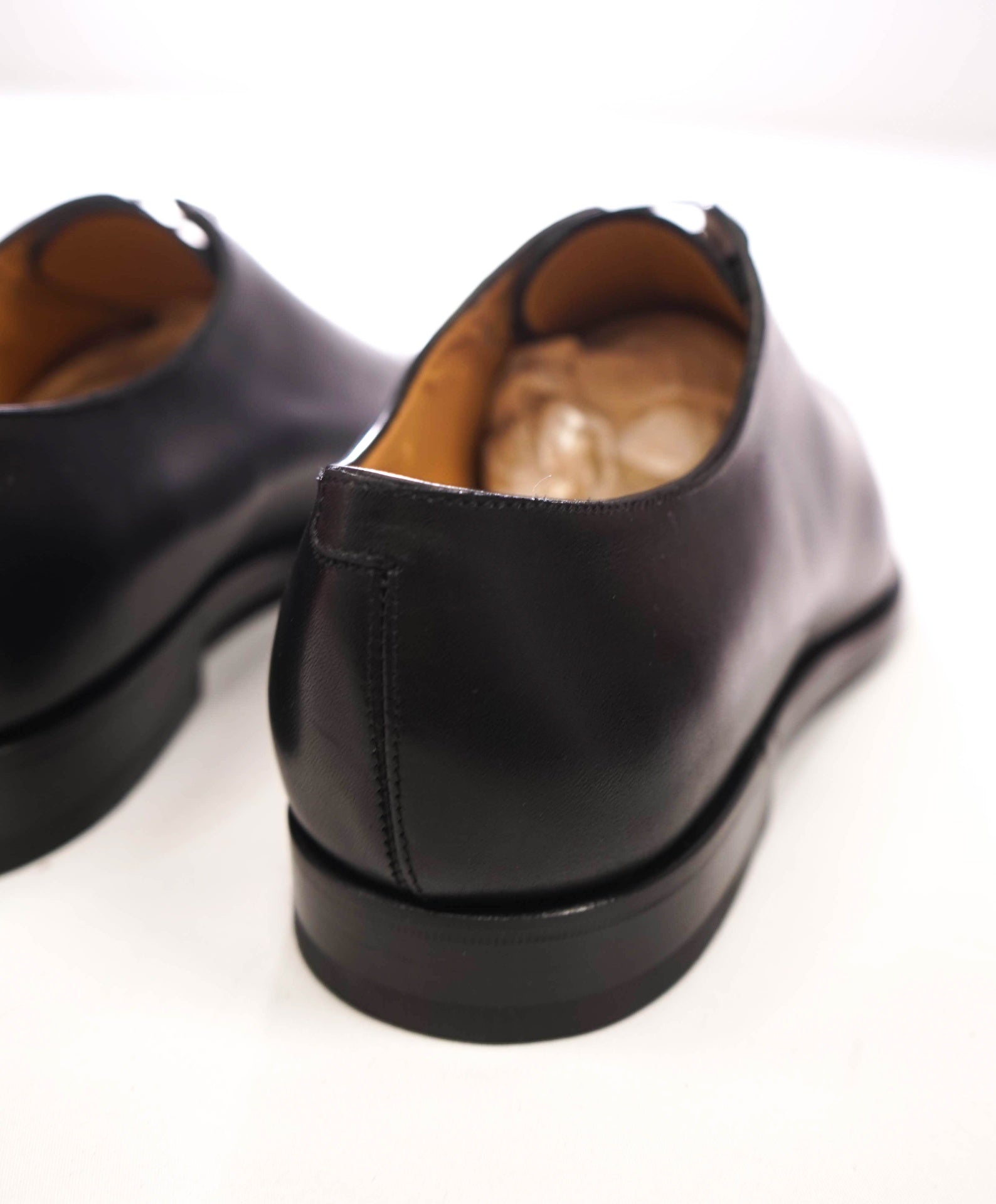 $1,090 FERRAGAMO - Black Leather "GEOFFREY" Oxfords - 8.5 EE