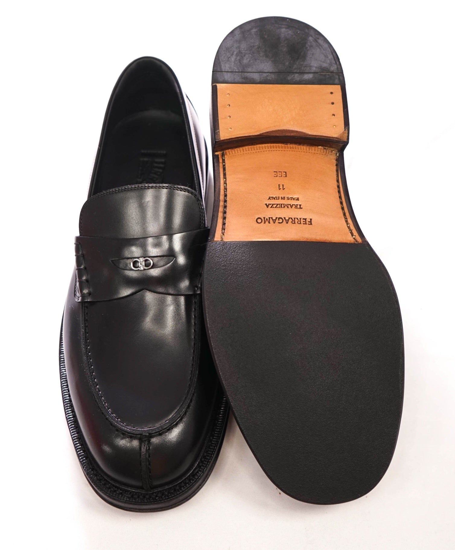 $1,290 FERRAGAMO TRAMEZZA - Black Leather "BELGIUM" Loafers - 11 EEE