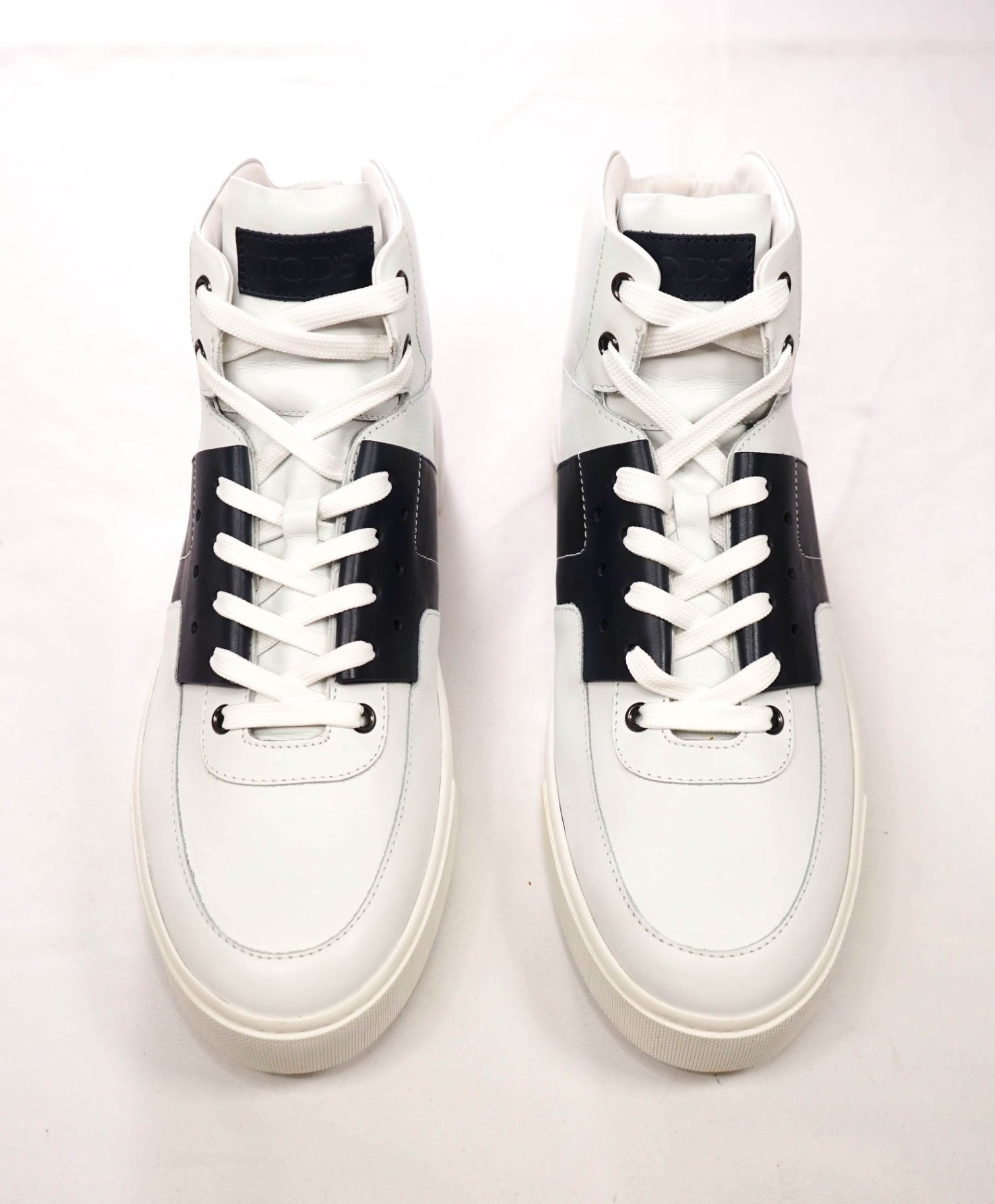 $725 TOD'S - White/Navy Leather High Top Sneakers - US 10 (9UK)