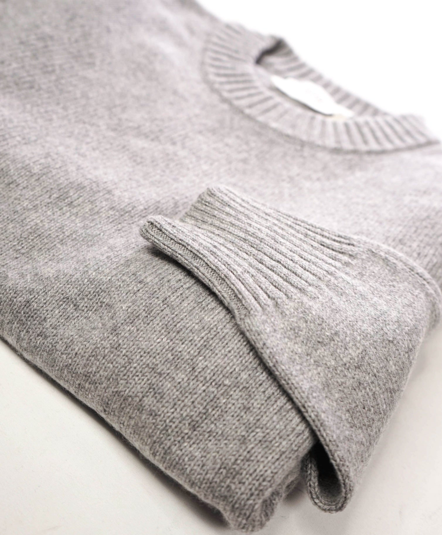 $605 AMI - Gray 97% CASHMERE Crew Neck Sweater - Men's L (Unisex)