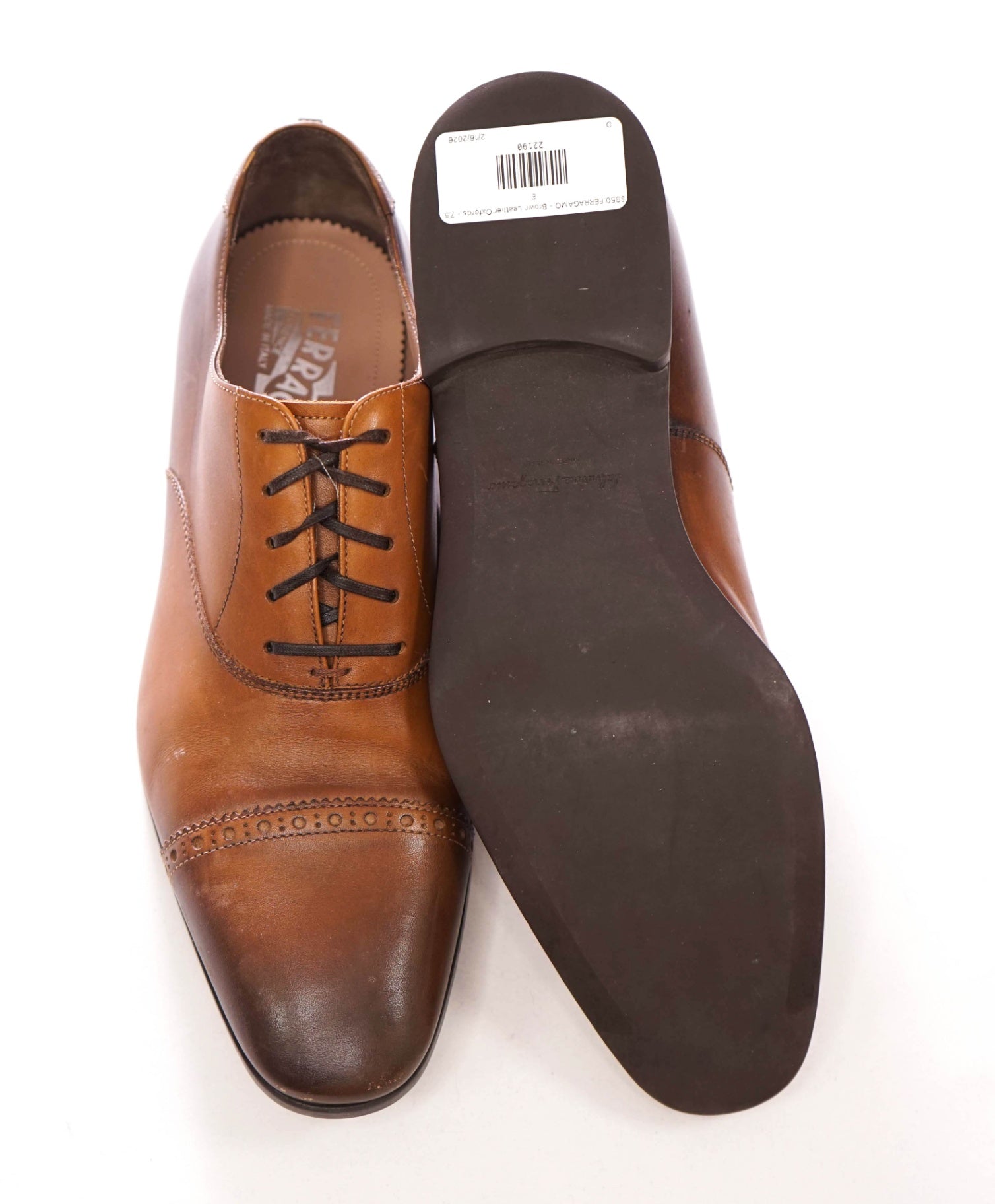 $950 FERRAGAMO - Brown Leather Oxfords - 7.5 E