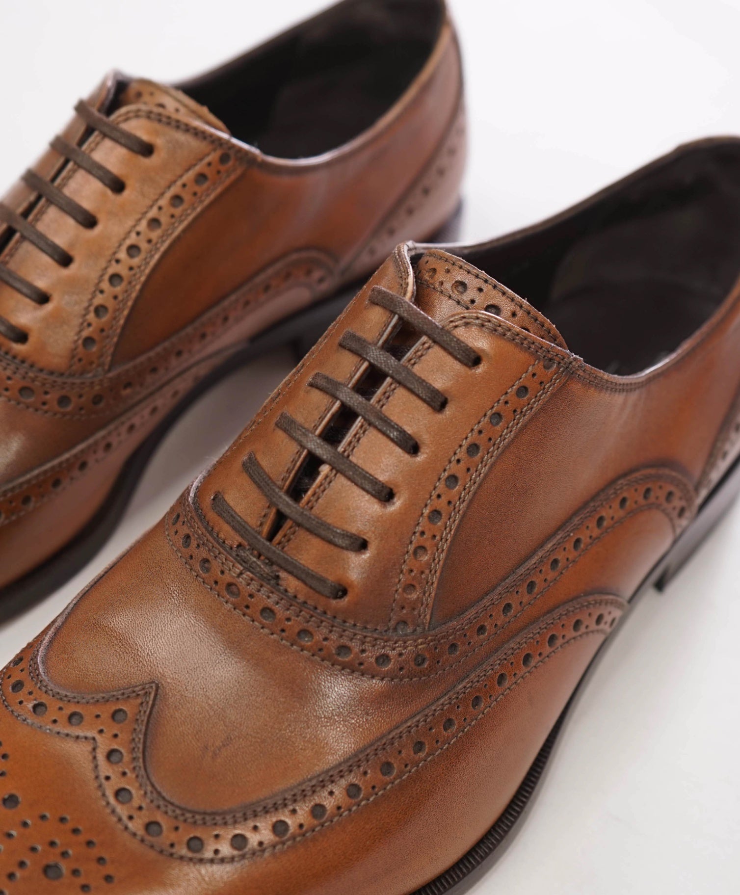 $750 FERRAGAMO - Brown Leather STUDIO Oxfords - 10.5 EE