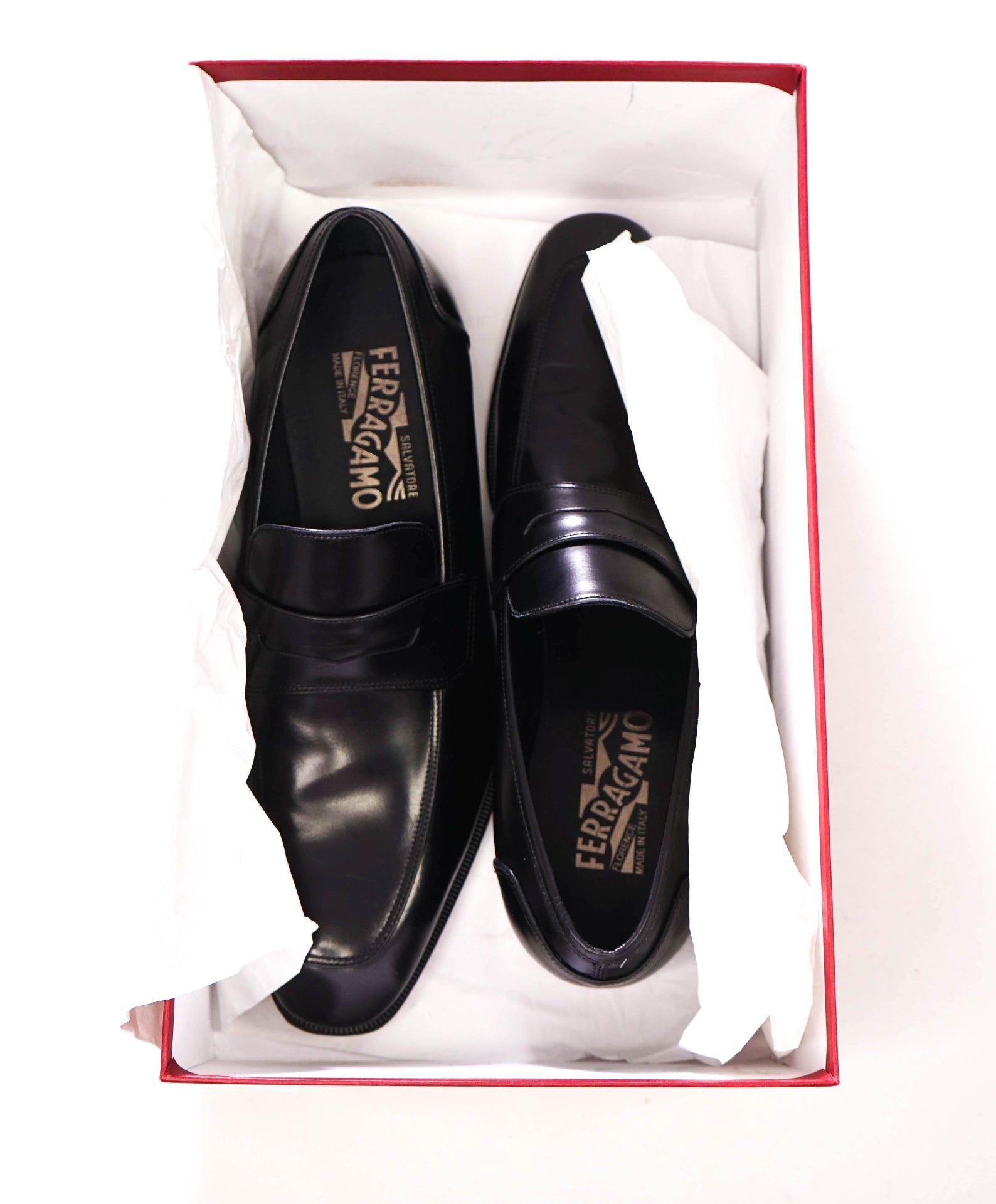 $750 FERRAGAMO - "Lionel" Black Leather PennyLoafers - 8 EE