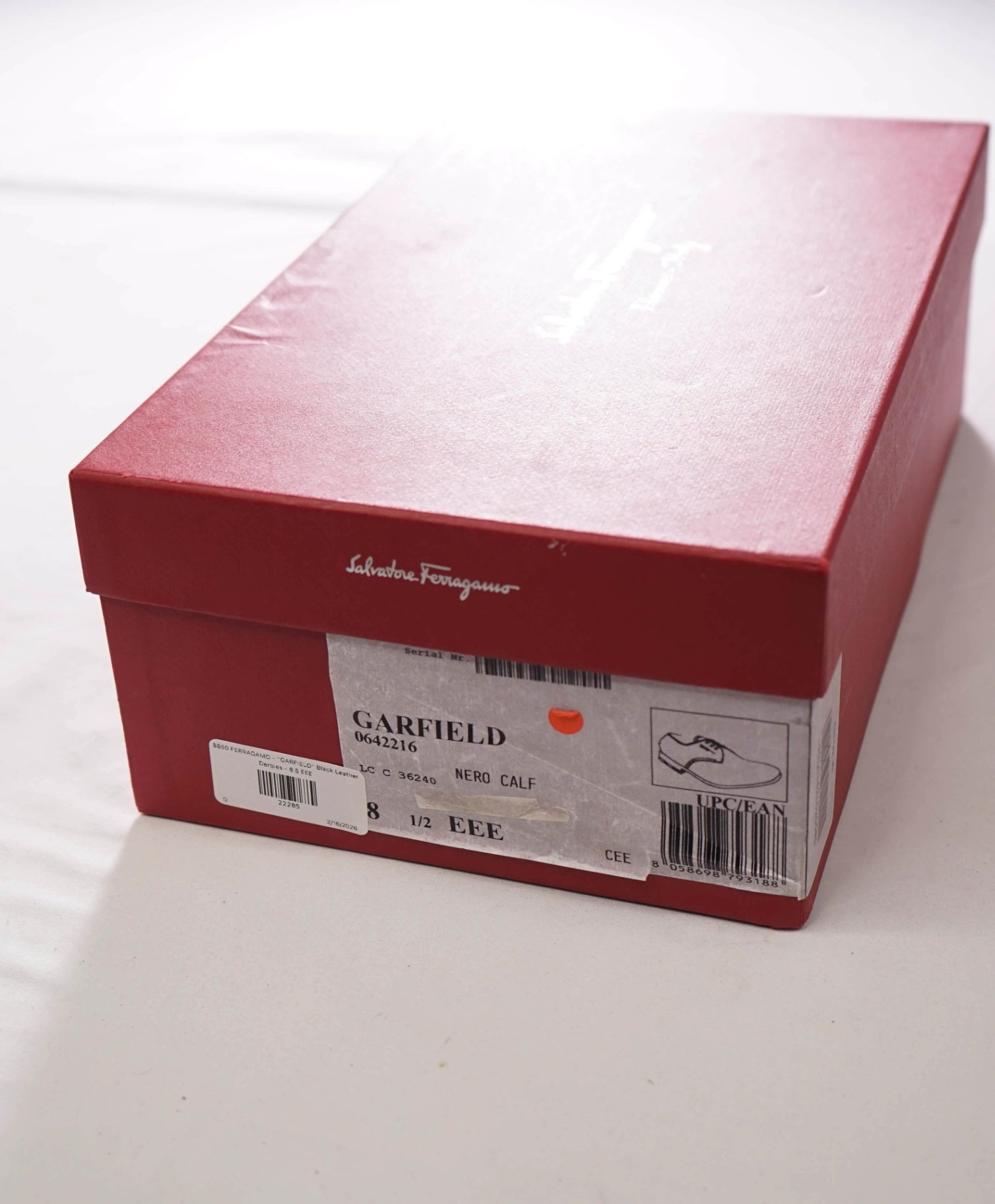 $850 FERRAGAMO - "GARFIELD" Black Leather Derbies - 8.5 EEE