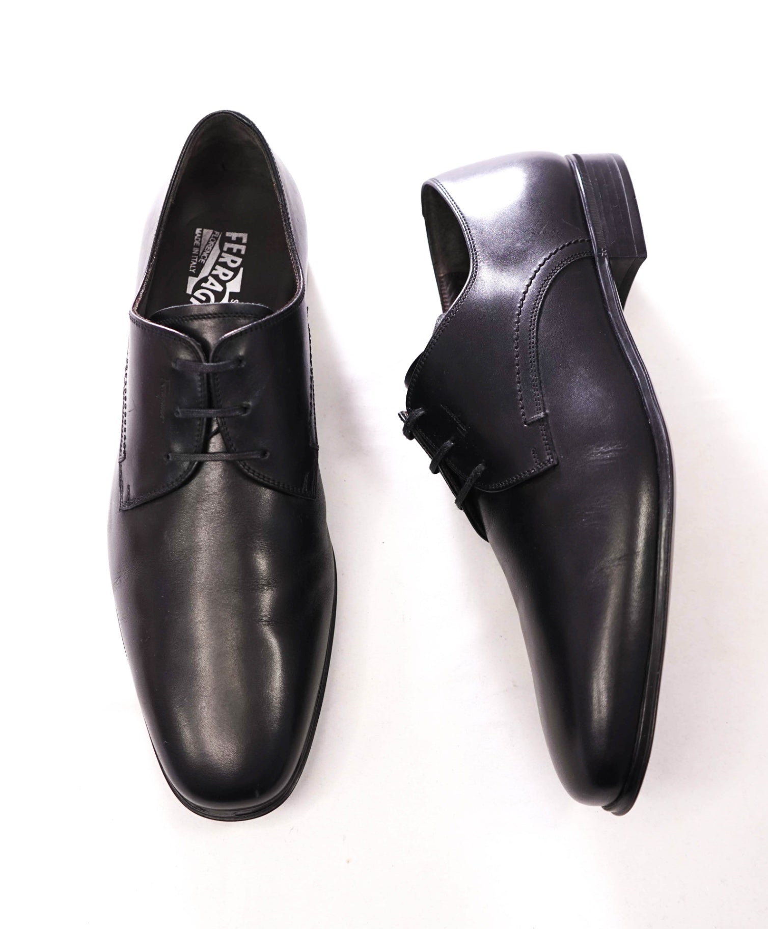$850 FERRAGAMO - "GARFIELD" Black Leather Derbies - 8.5 EEE