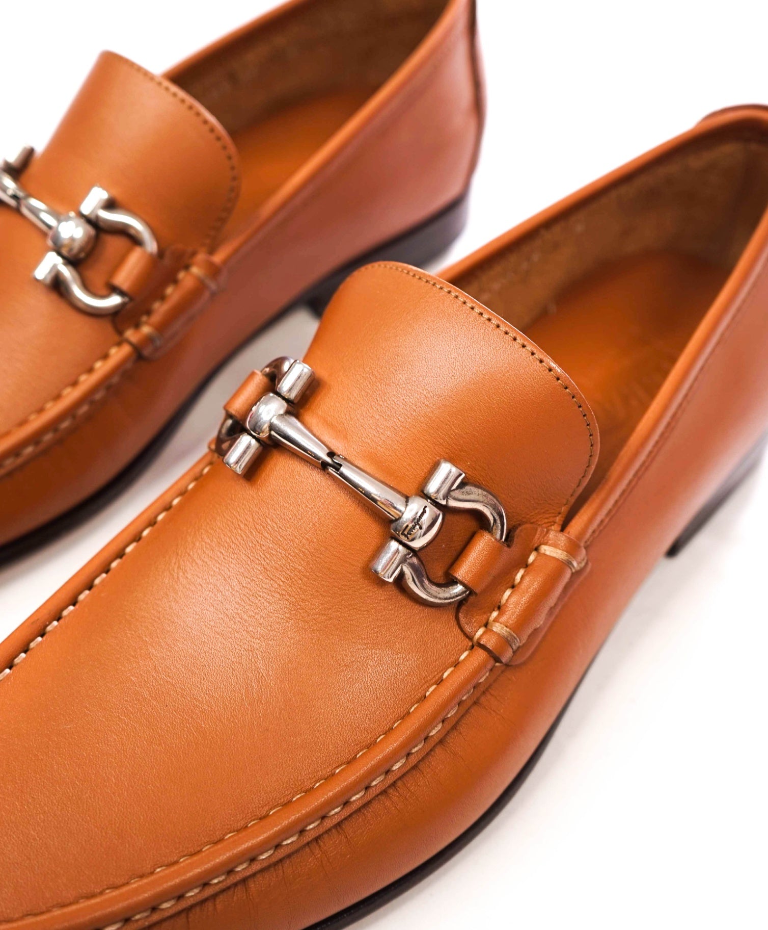 $795 FERRAGAMO - "GIORDANO" Brown Leather Loafers - 8 EE