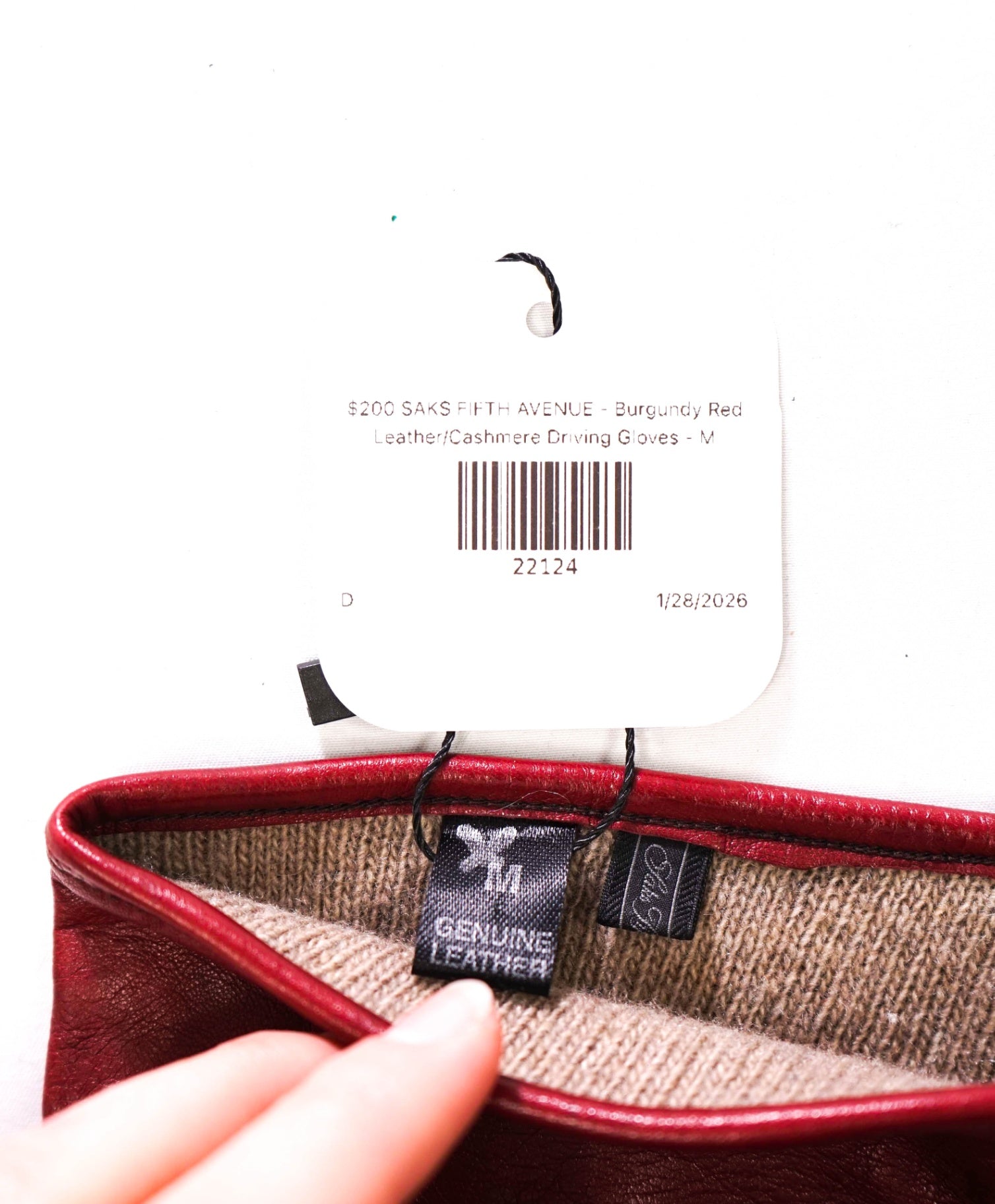$200 SAKS 5TH AVENUE - Burgundy Red Leather/Cashmere Gloves - M