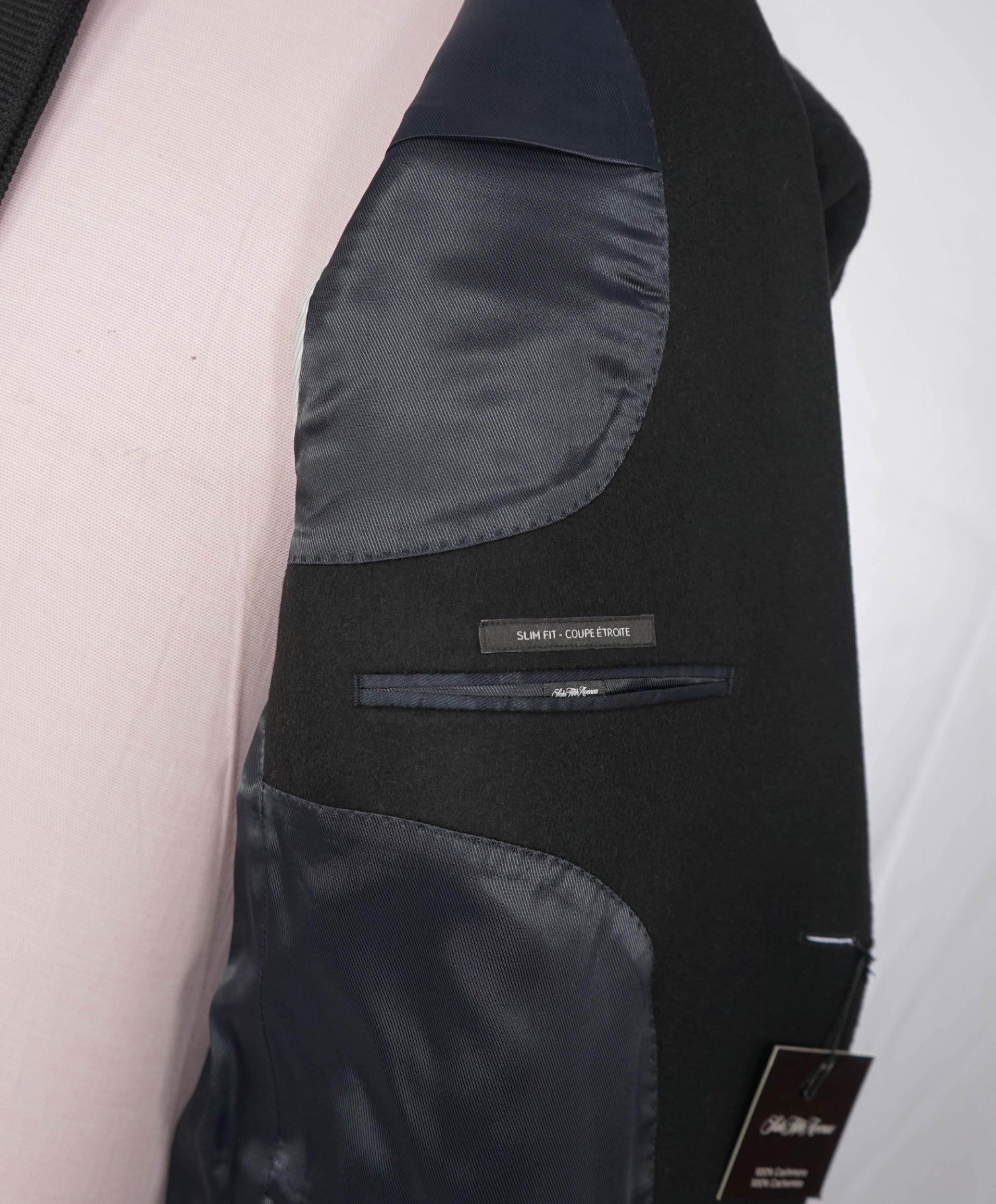 $1,195 SAKS FIFTH AVENUE - Black 100% Cashmere Slim Blazer - 44R