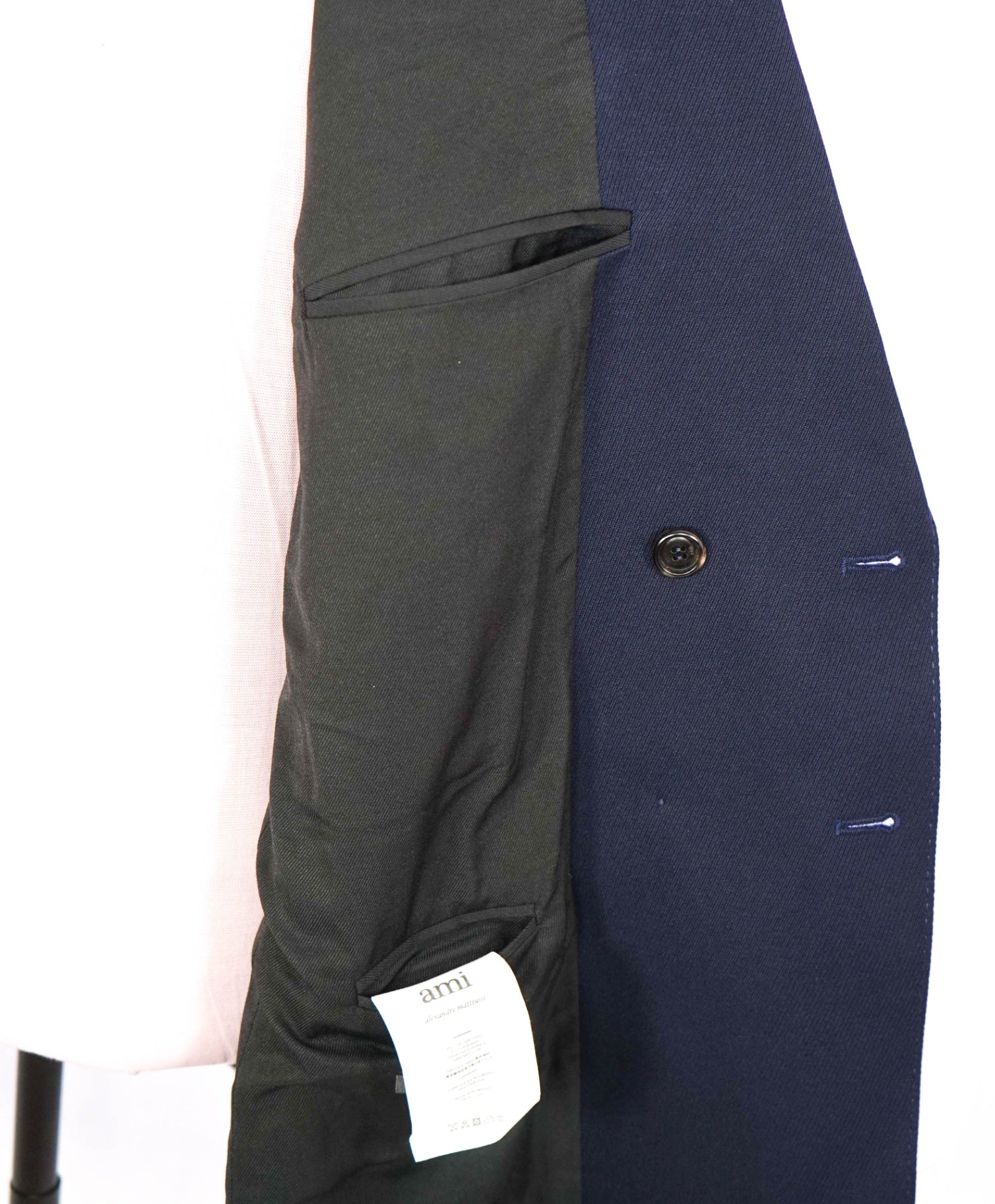 $1,345 AMI - Navy Blue Wool Double Breasted Blazer - 44R