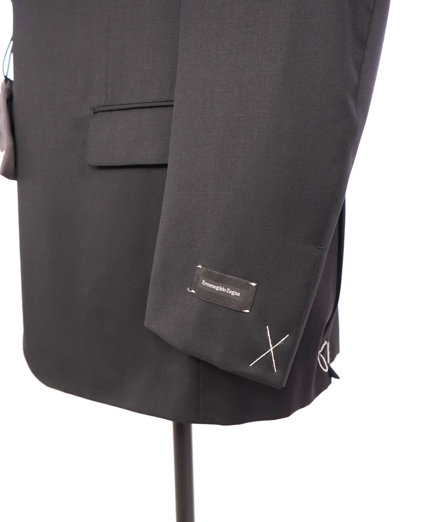 $3,950 ZEGNA - Black "MICRONSPHERE" Wool Suit - 52R US (62 EU)