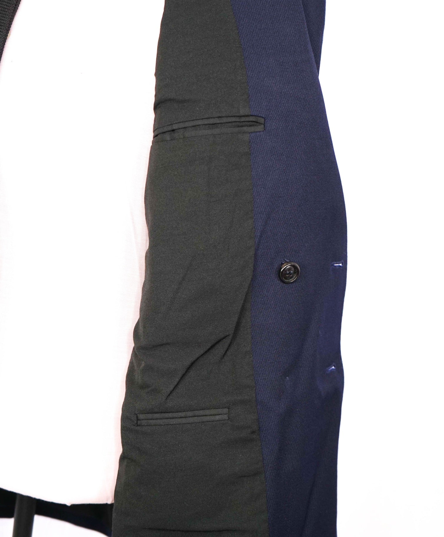 $1,345 AMI - Navy Blue Wool Double Breasted Blazer - 40R