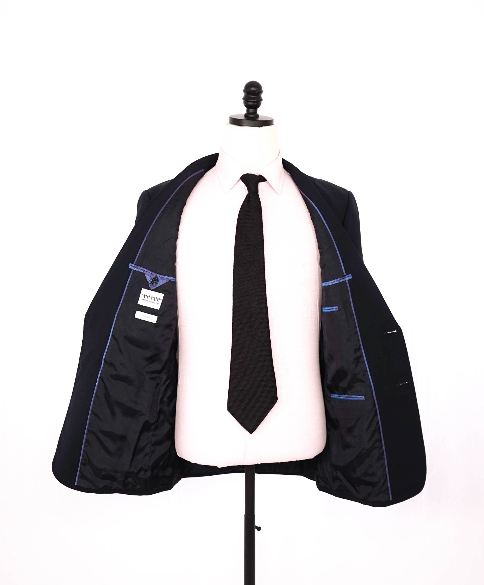$1,895 ARMANI COLLEZIONI - "G-LINE" Solid Navy Wool Suit - 36R