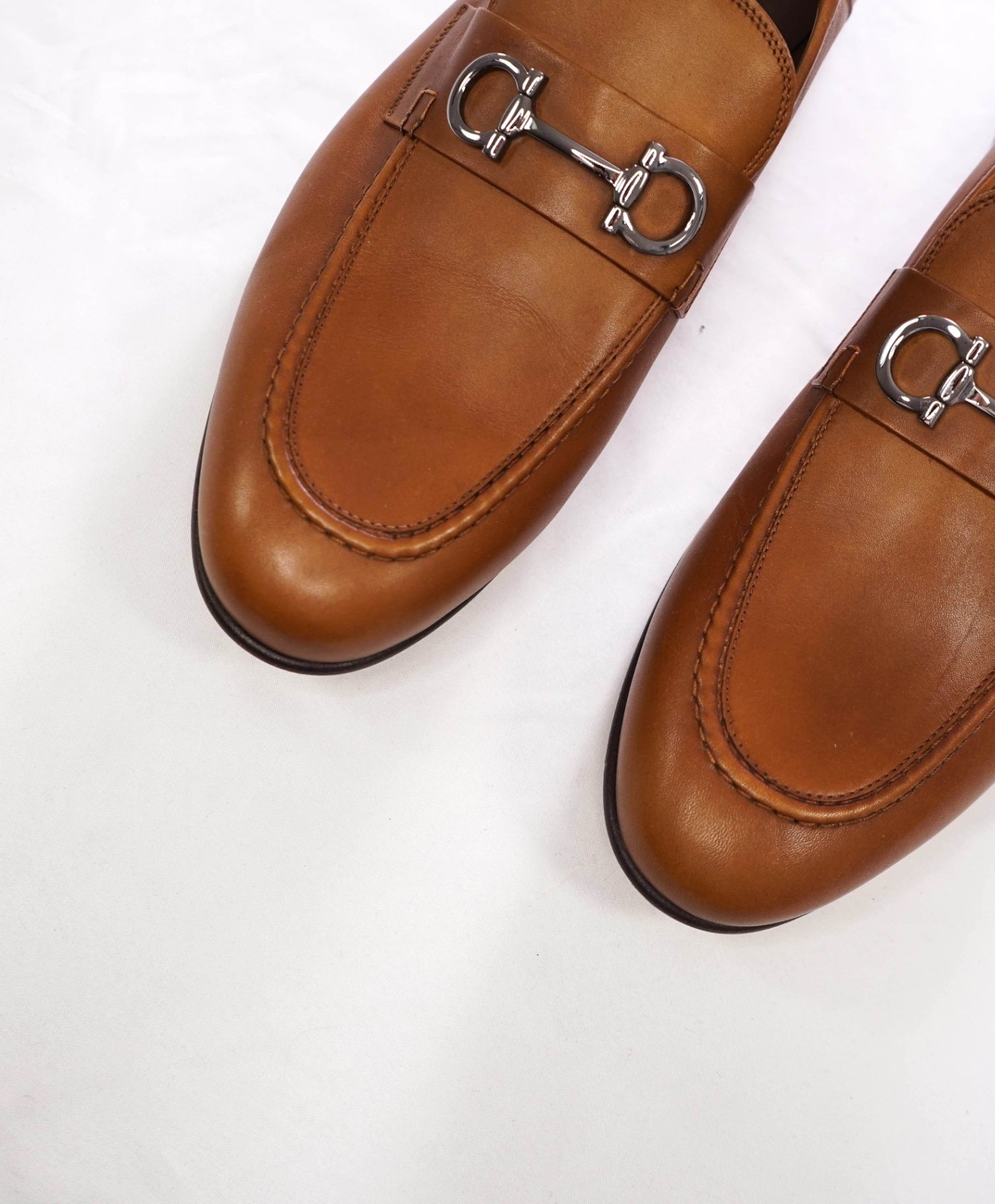 $880 FERRAGAMO - Brown Leather Loafers - 13 EE