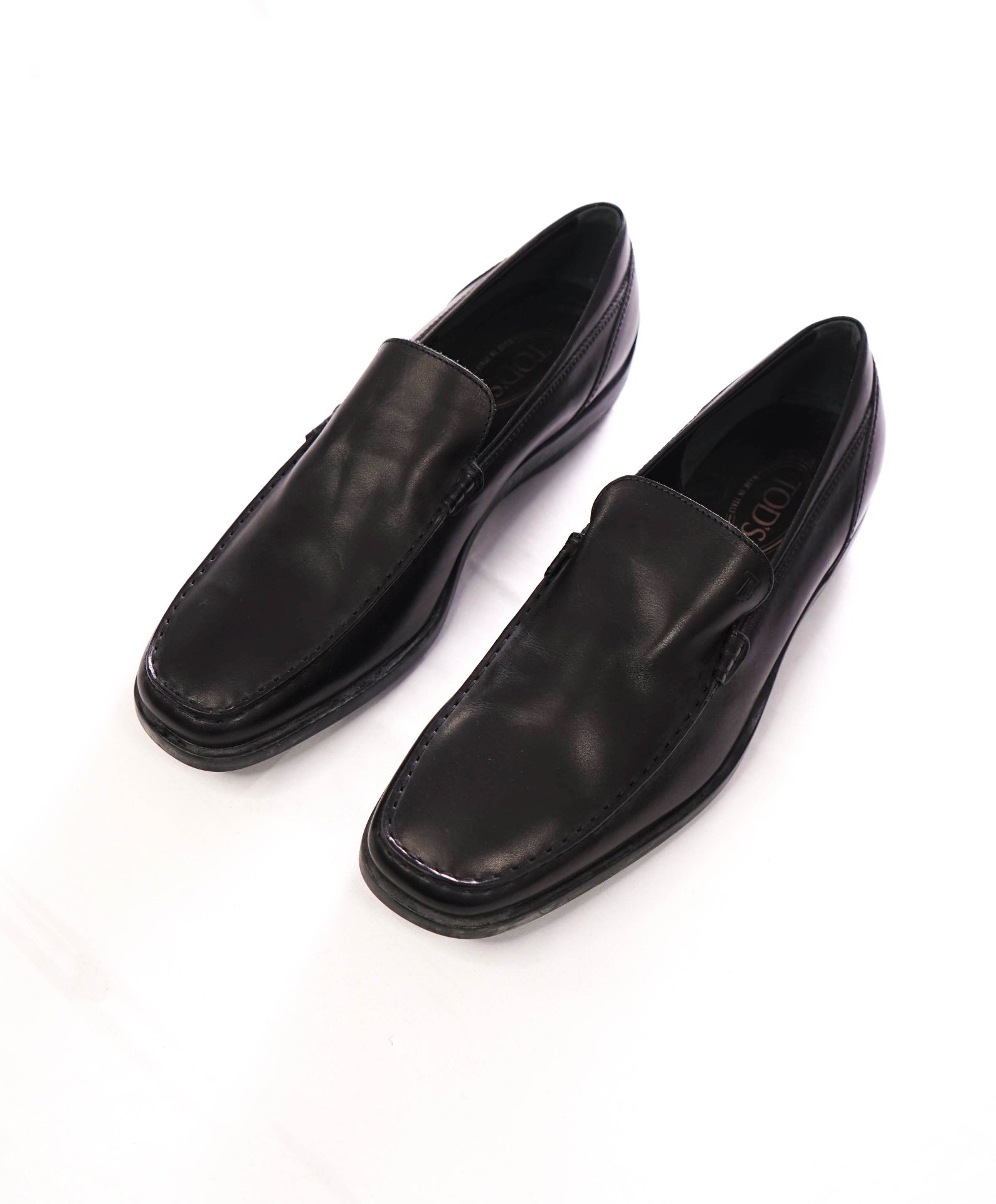 $975 TOD'S - Black Leather Driving Loafers - US 10.5 (UK9.5)