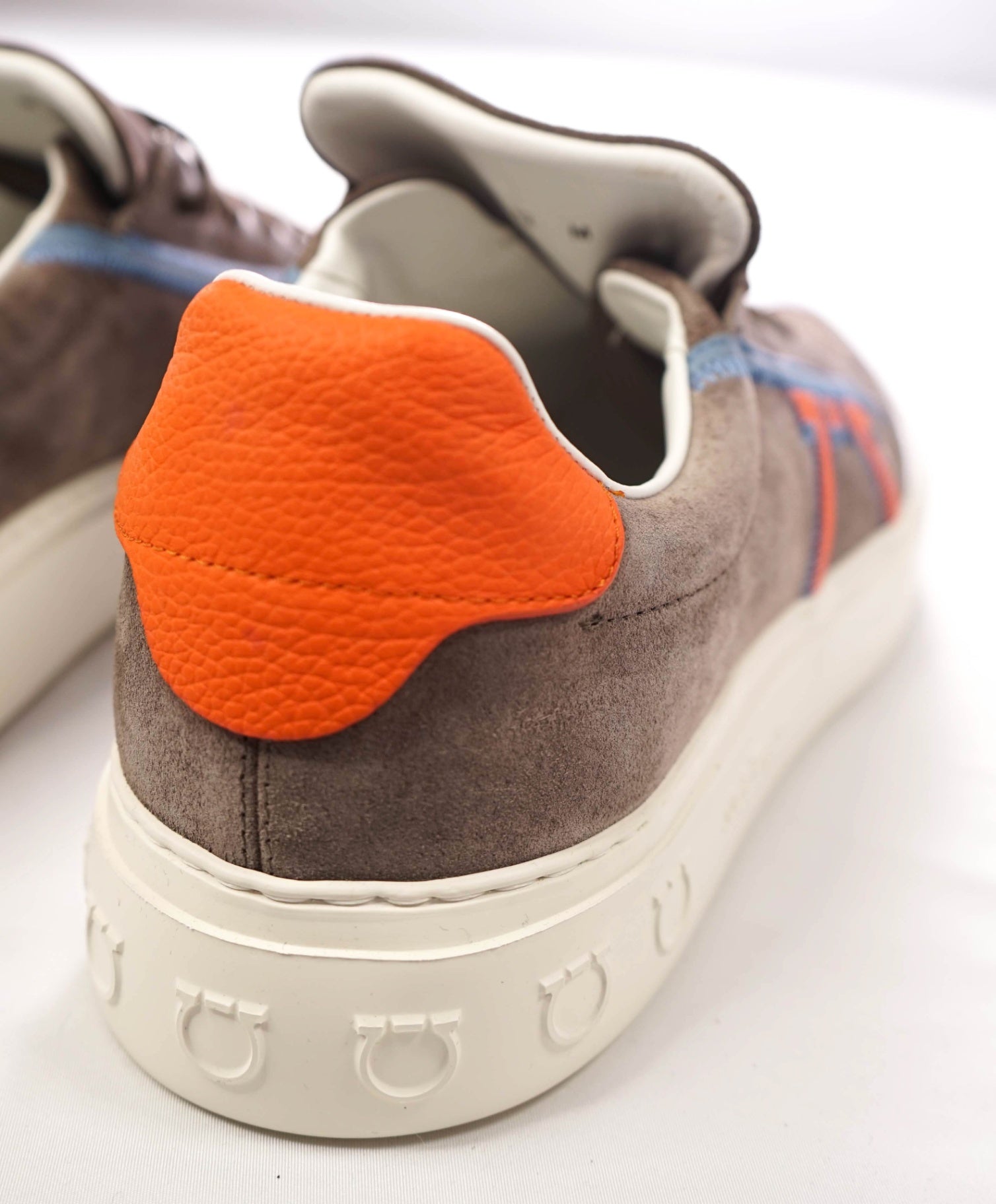 $795 FERRAGAMO - BORG 5 Gray Suede/Leather Sneakers - 12 M