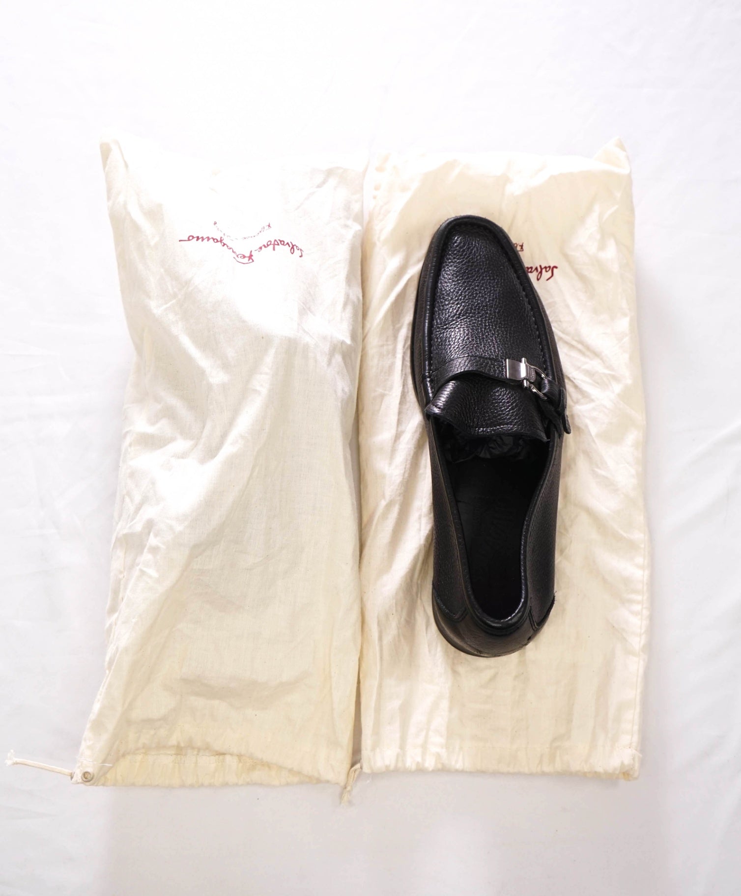 $950 FERRAGAMO - Black Pebble Leather Loafers - 8.5 3E