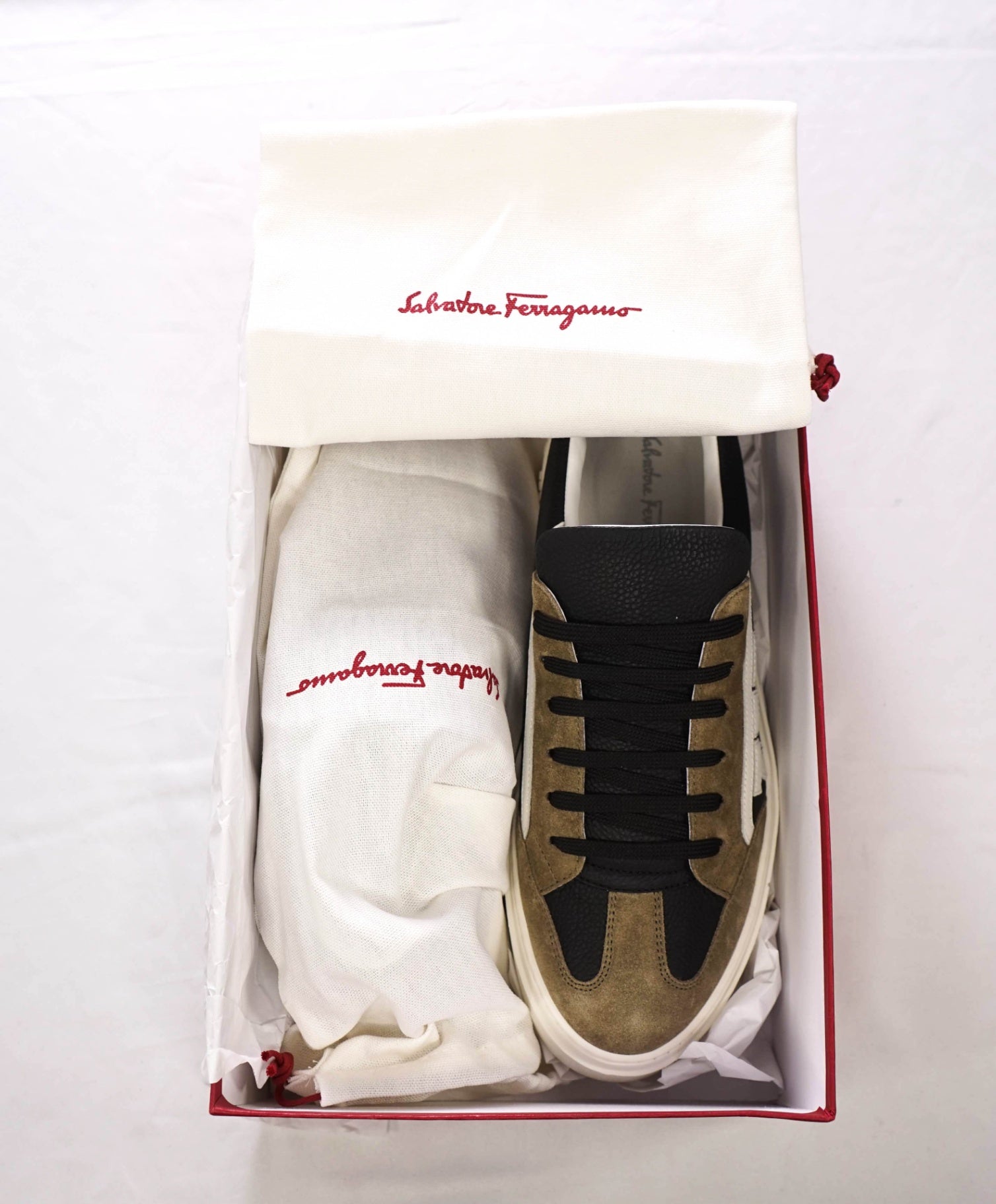 $795 FERRAGAMO - Black/Brown Leather/Suede "BORG 17" Sneakers - 9 M