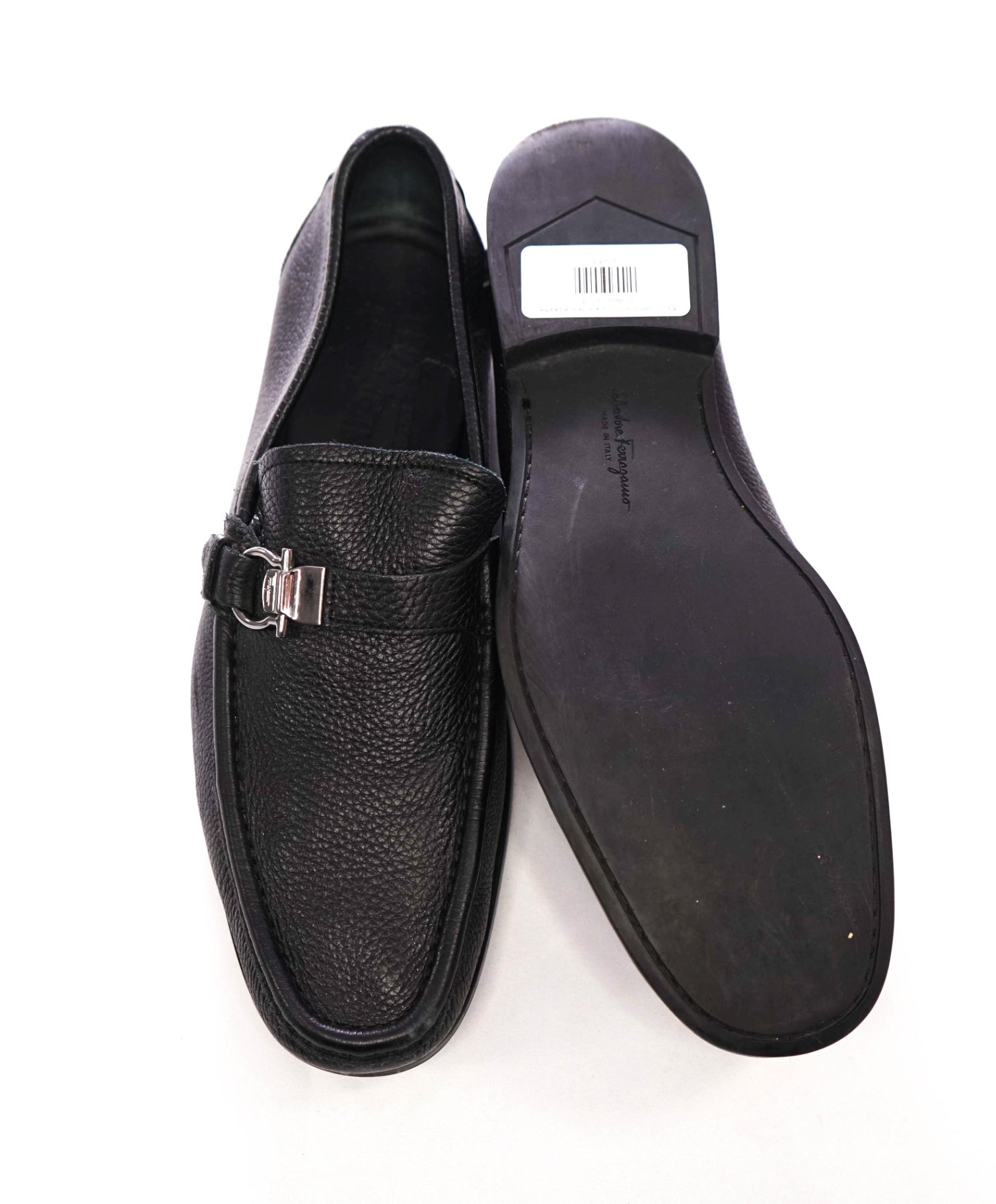 $950 FERRAGAMO - Black Pebble Leather Loafers - 8.5 3E
