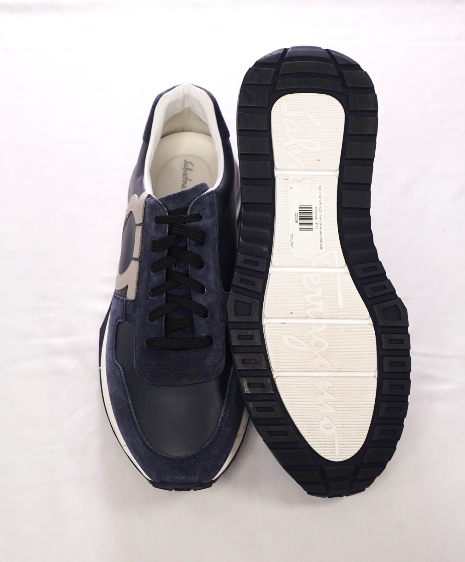 $995 FERRAGAMO - "BROOKLYN" Navy Leather/Suede Sneakers - 11 M