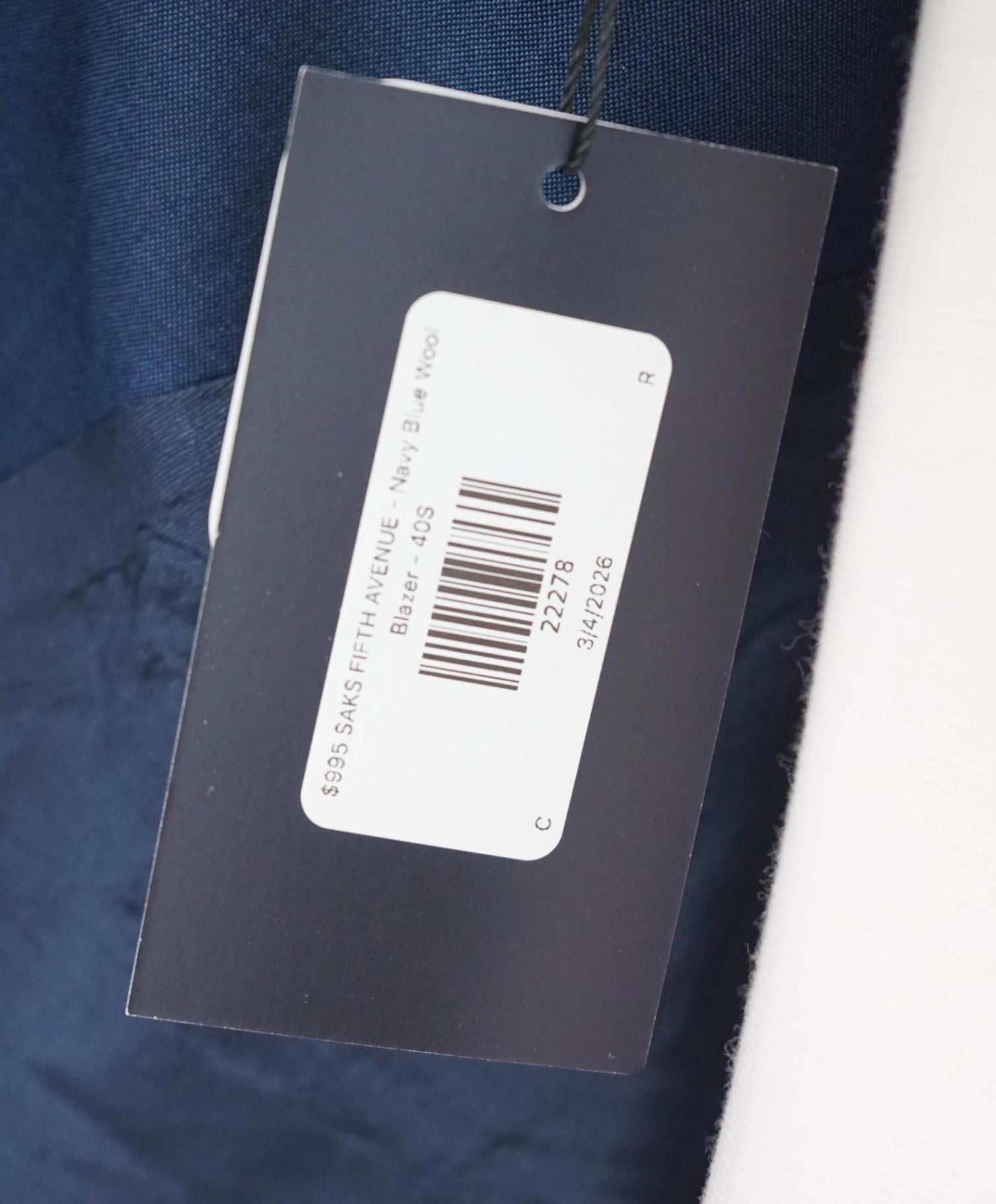 $995 SAKS FIFTH AVENUE - Navy Blue Wool Blazer - 40S