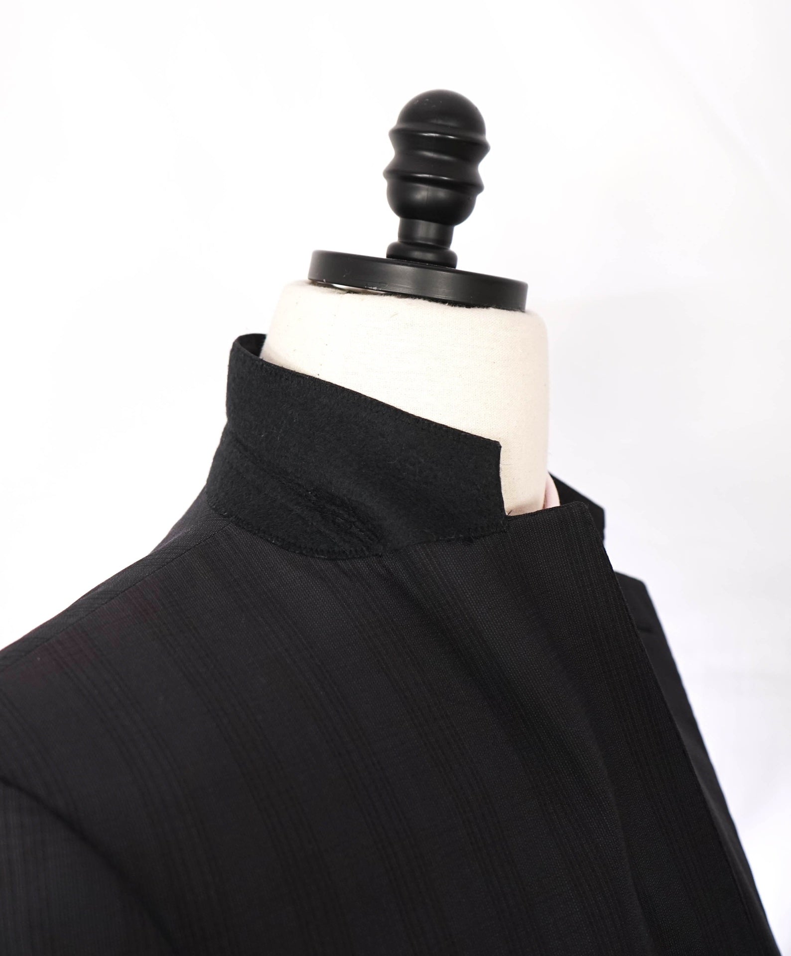 $995 ZEGNA for SAKS 5TH AVENUE - Dark Gray Plaid Wool Blazer - 44L