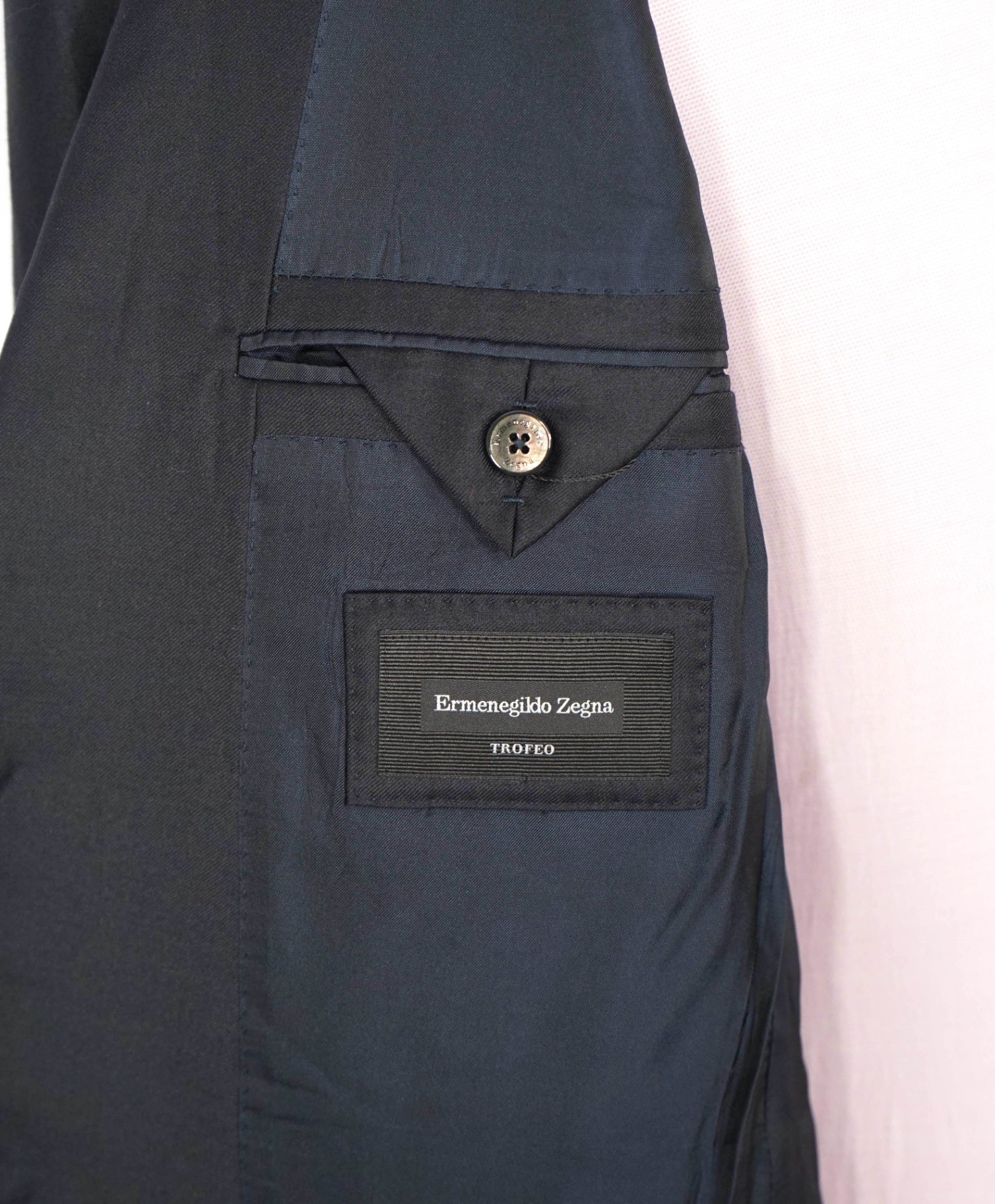 $3,295 ZEGNA - Solid Navy Blue "TROFEO" Wool Blazer - 40R