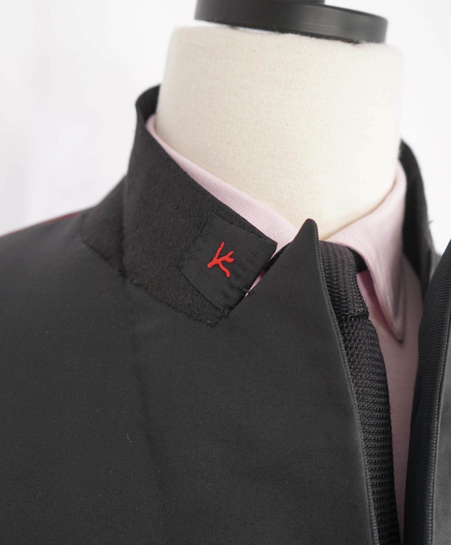 $4,595 ISAIA - Solid Black Wool Peak Lapel Tuxedo - 48R