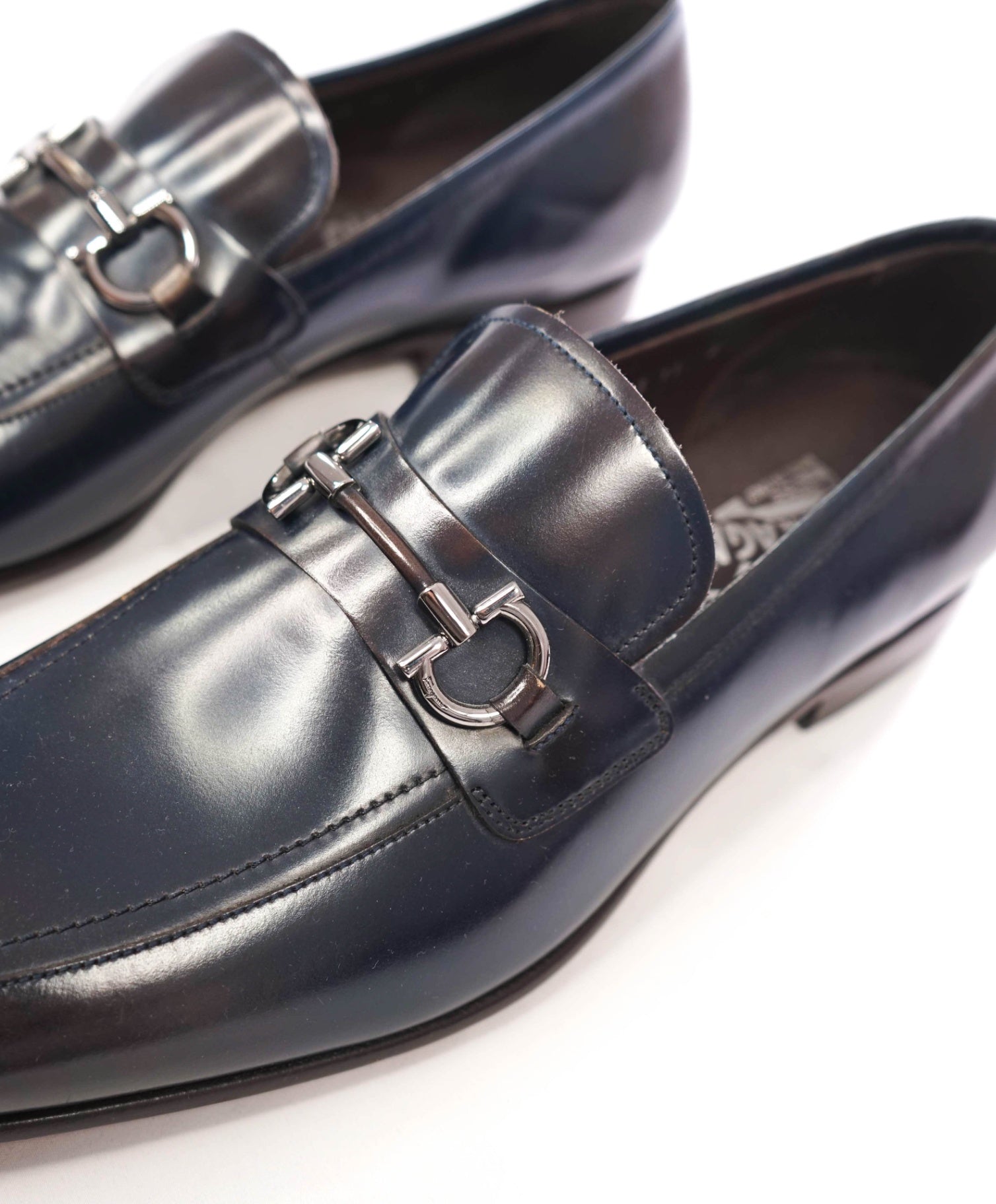 $850 FERRAGAMO - Ombre Navy Blue/Brown Leather Loafers - 11 D