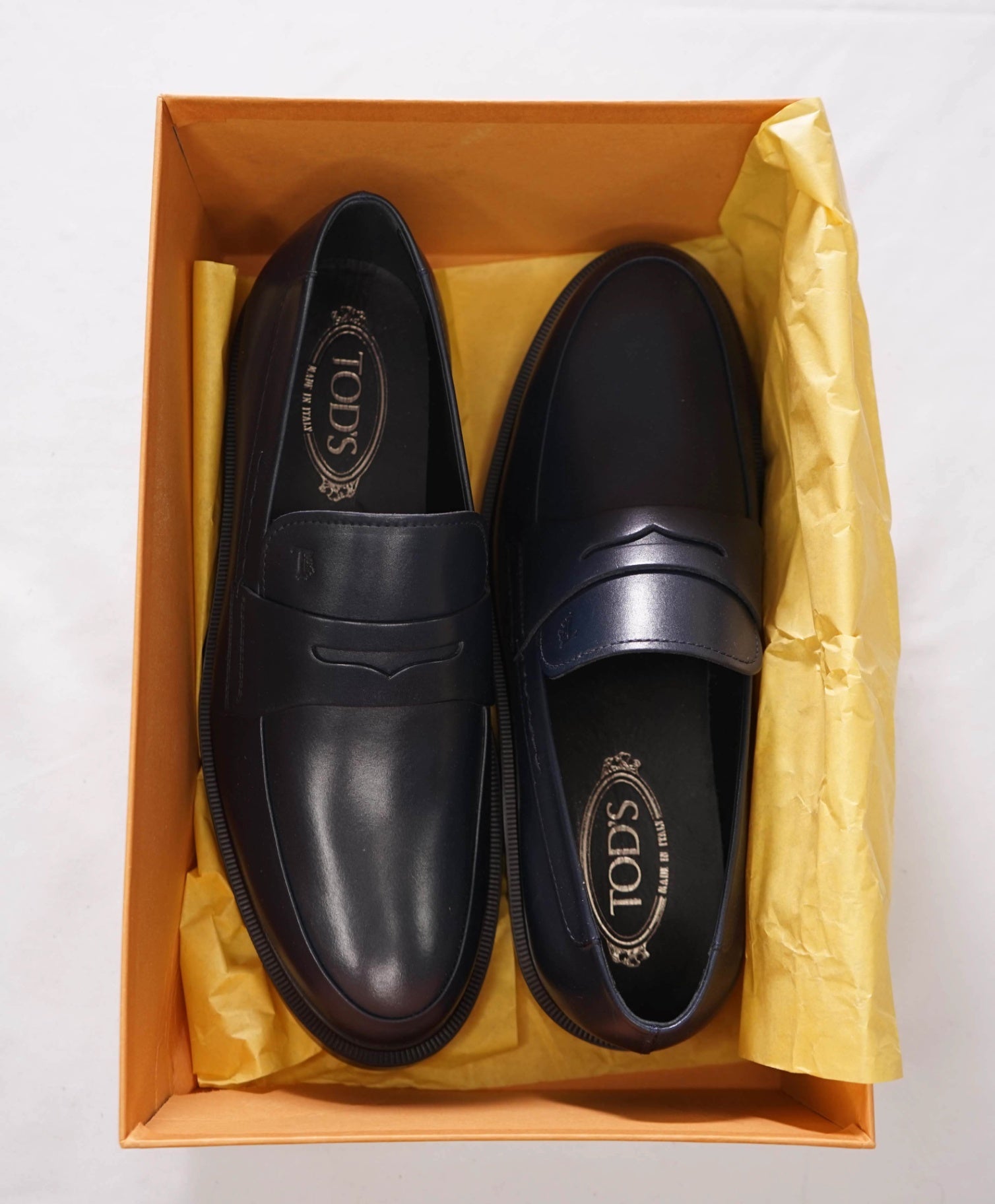 $850 TOD'S - Navy Blue Leather Penny Loafers - US 8 (7UK)