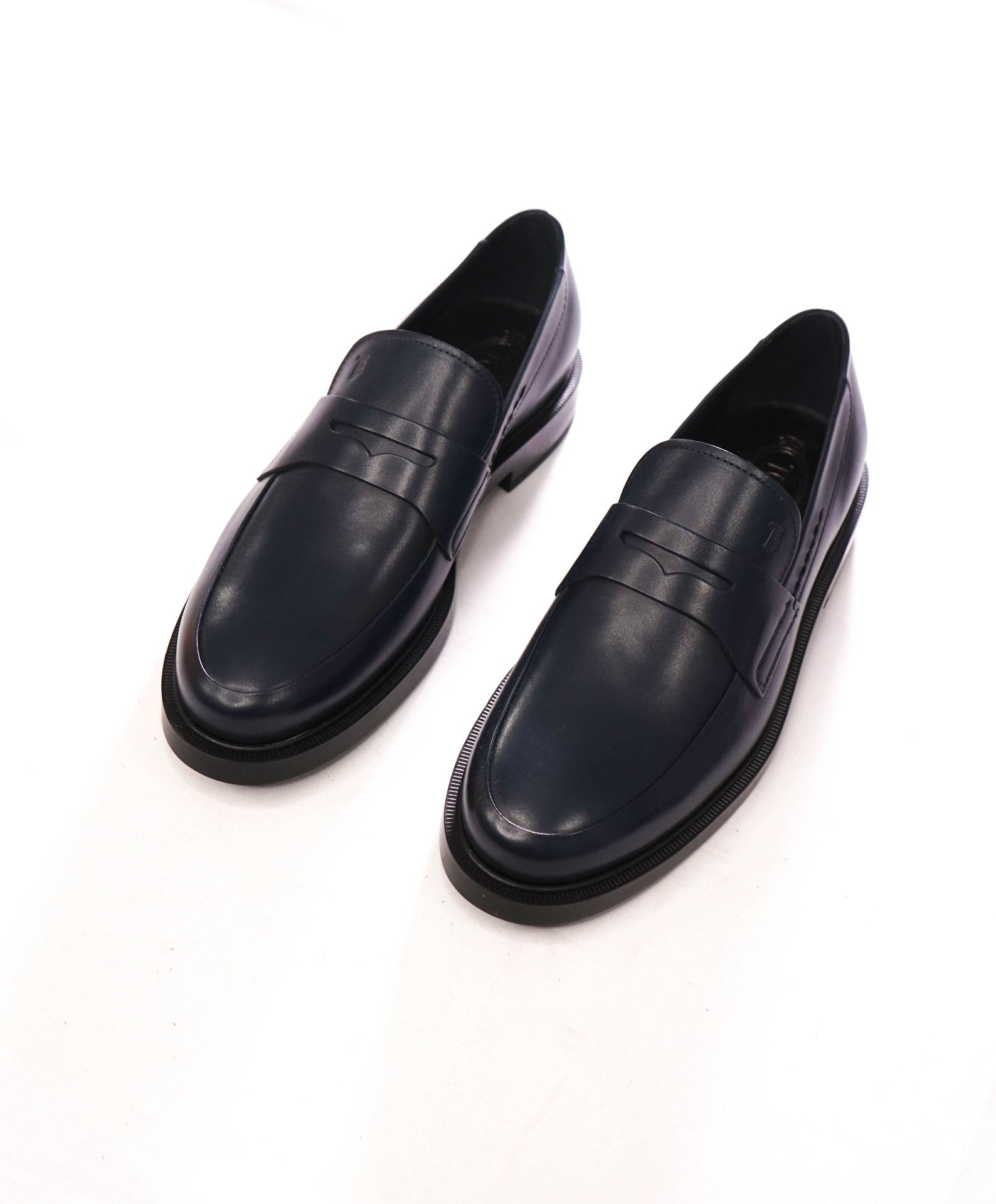 $850 TOD'S - Navy Blue Leather Penny Loafers - US 8 (7UK)