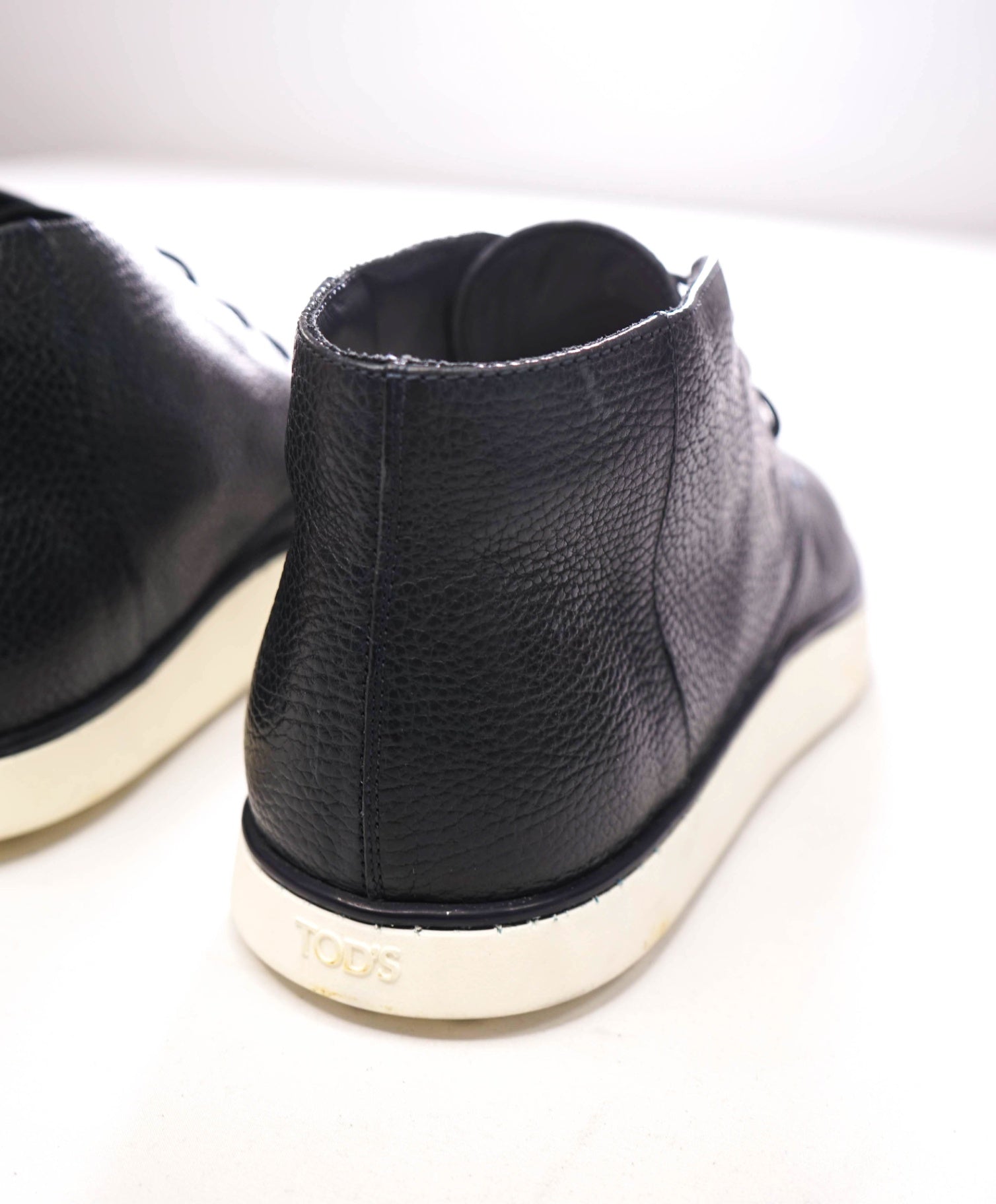 $595 TOD'S - Navy Blue Pebble Leather Chukka Boot - US 8 (7UK)