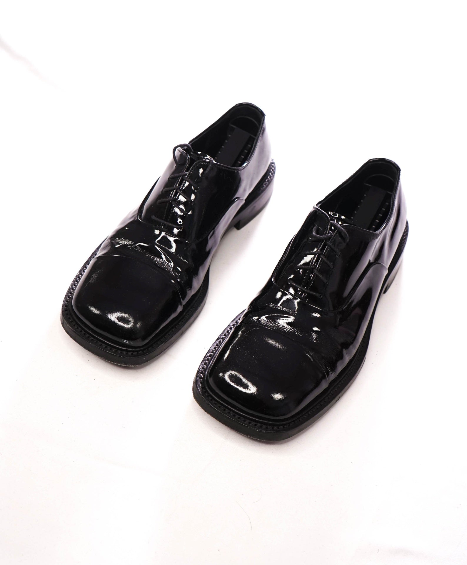 $1,145 PRADA - Black Patent Leather Square Toe Oxfords - US 10 (9UK)