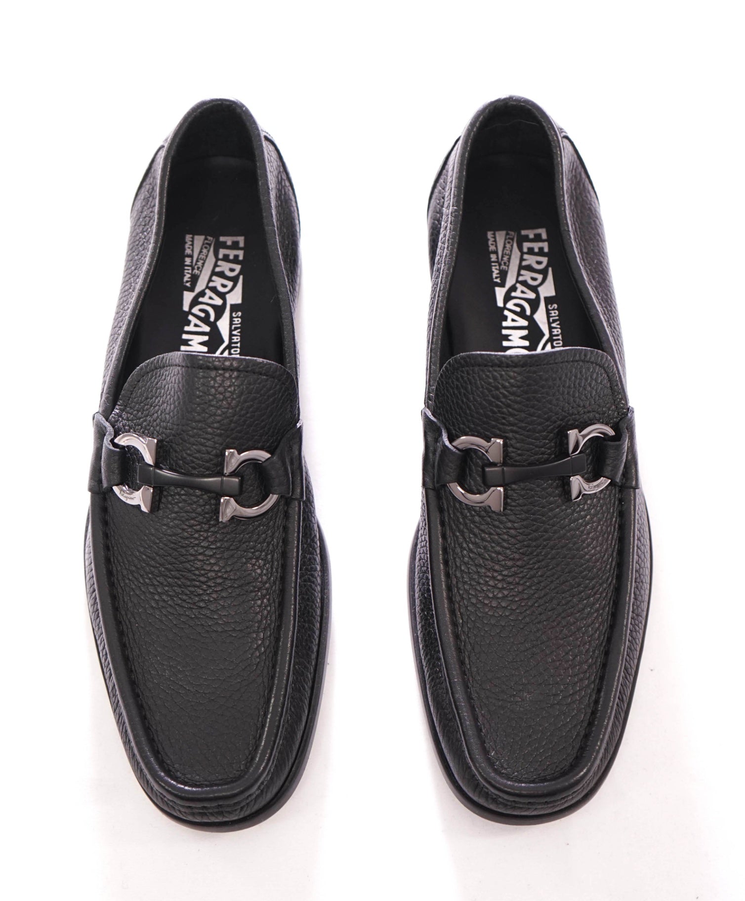 $850 FERRAGAMO - *GRANDIOSO* Black Pebble Leather Loafers - 7 D