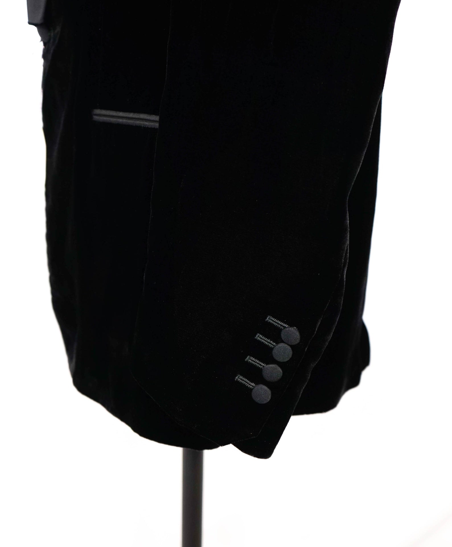 $2,195 BALLY - "Custom 1/1 JOE MANGANIELLO Velvet Blazer - 46L