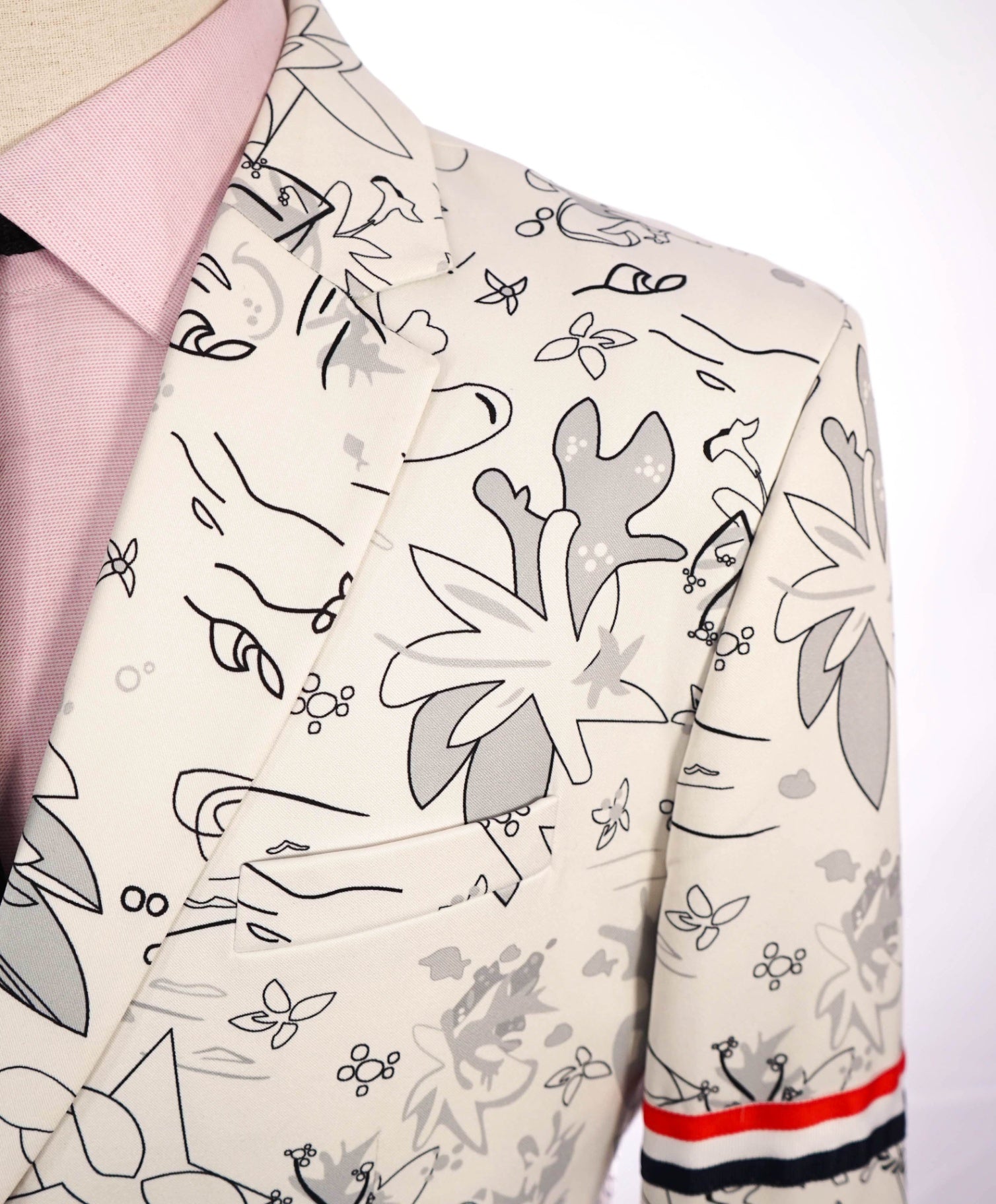 $3,100 THOM BROWNE - Ivory White Abstract Print Blazer - 46