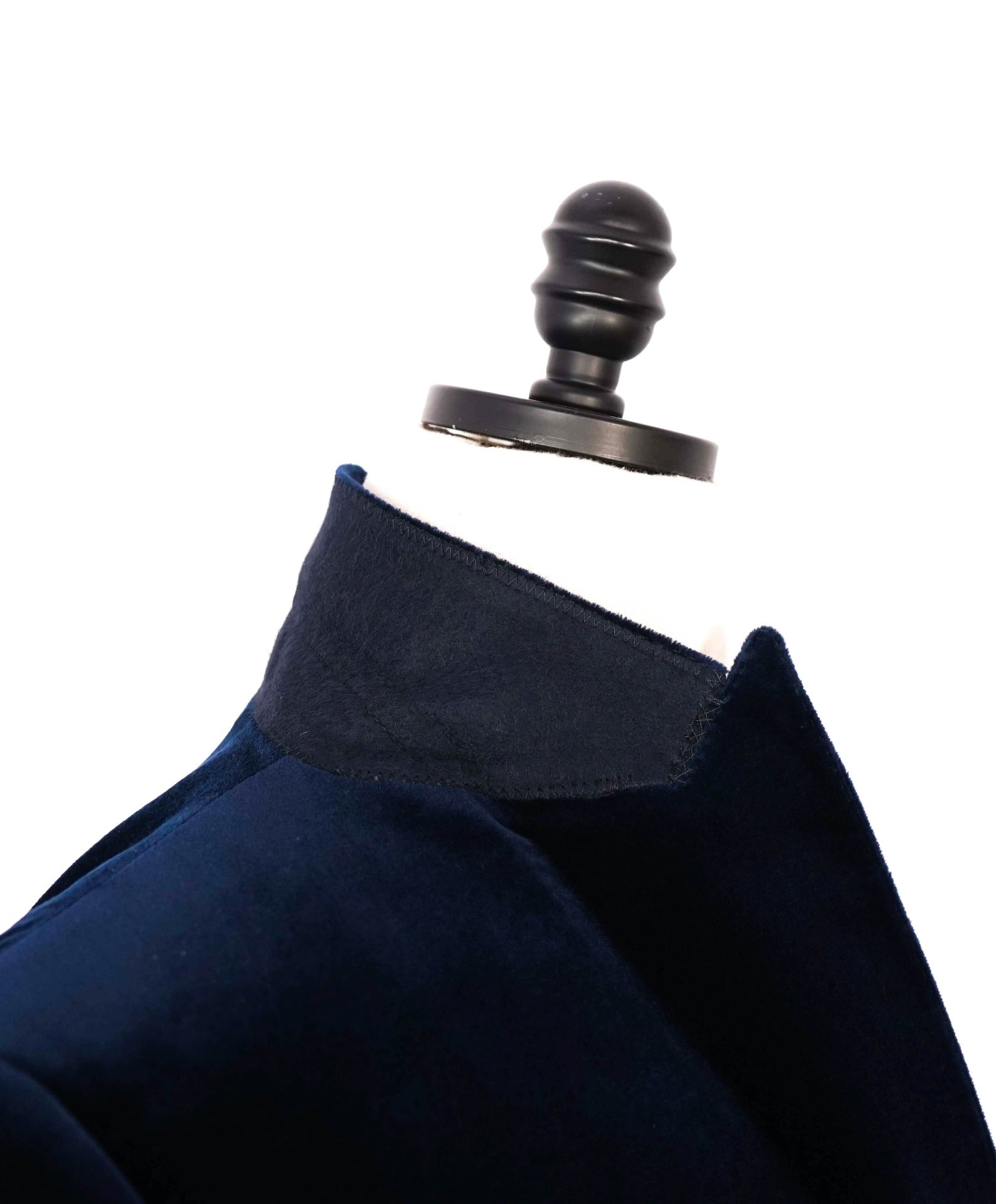 $998 - SAKS 5TH AVE for REDAELLI - Navy Velvet Peak Blazer - 46L