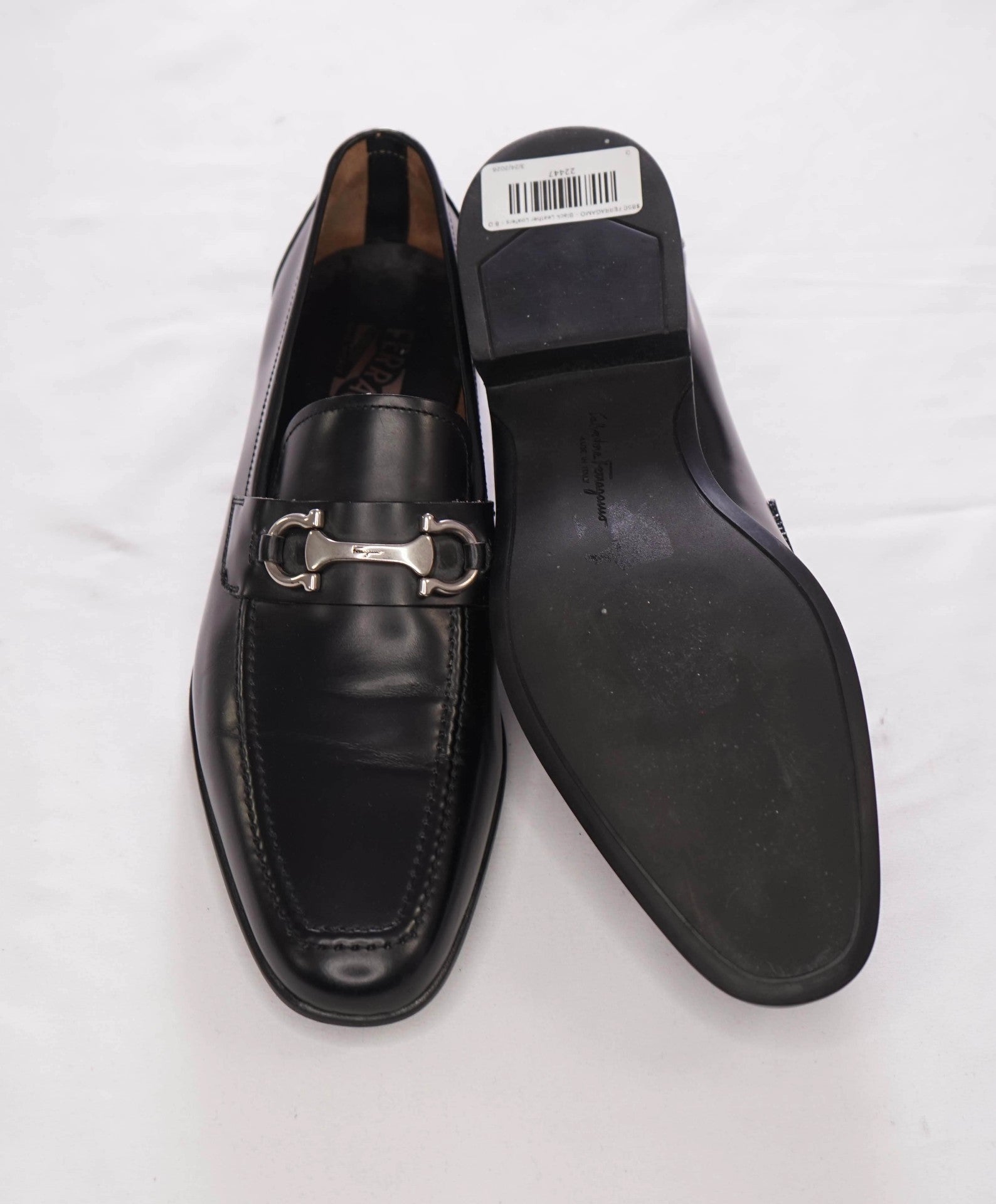 $850 FERRAGAMO - "Lawton" Black Leather Loafers - 8 D