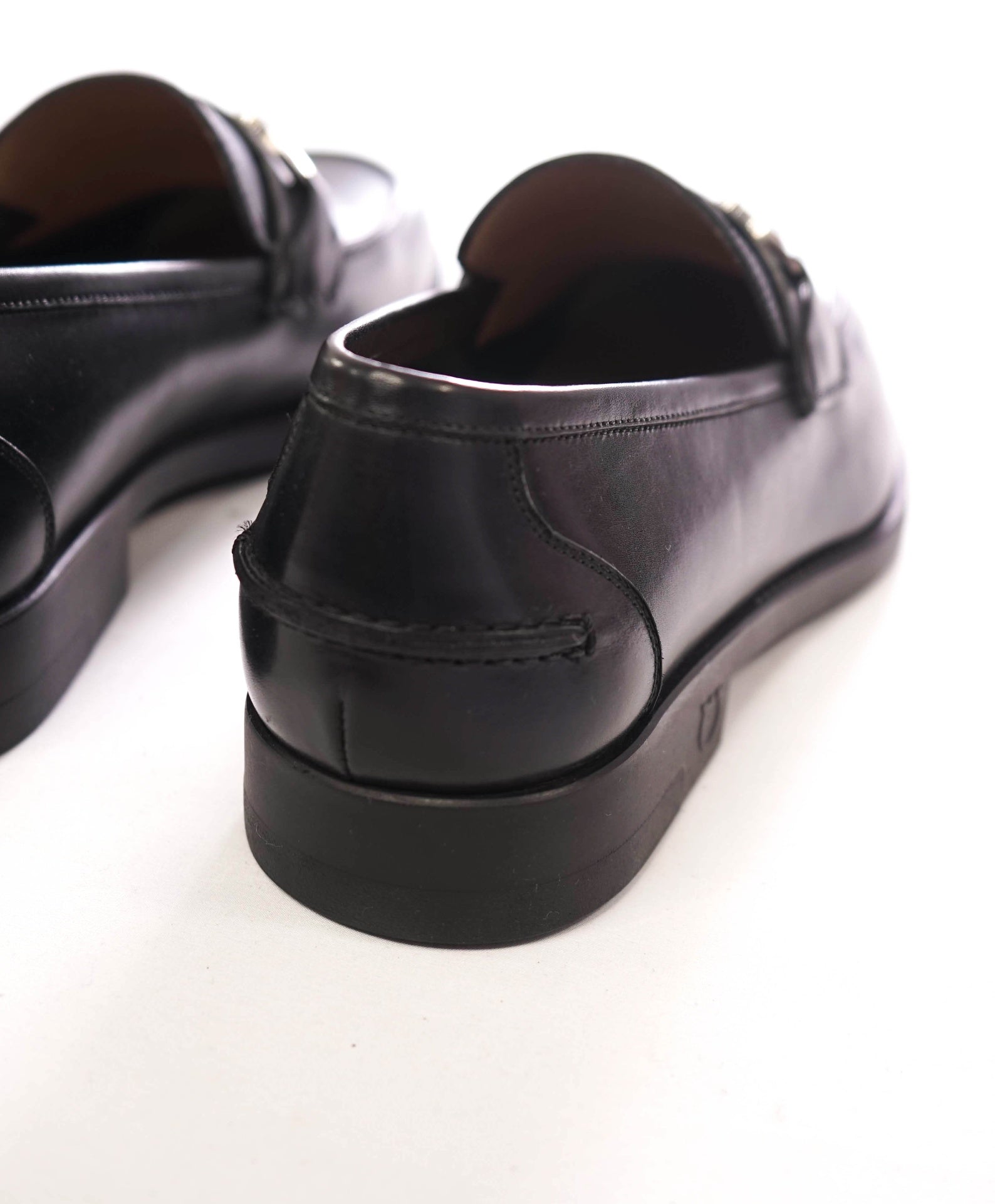 $995 FERRAGAMO - Black Leather "ARLIN" Loafers - 8.5 EE