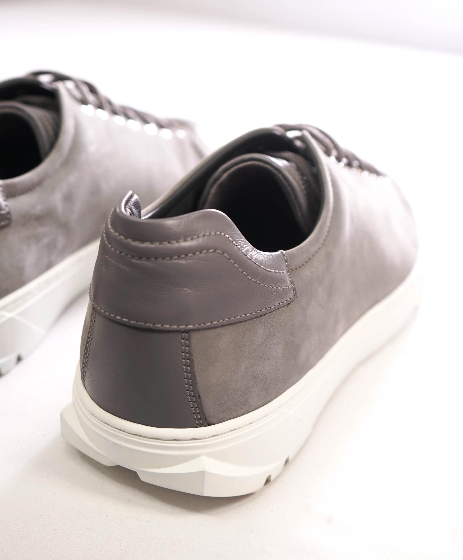$800 FERRAGAMO - Gray Leather "CUBE" SNeakers - 11 M