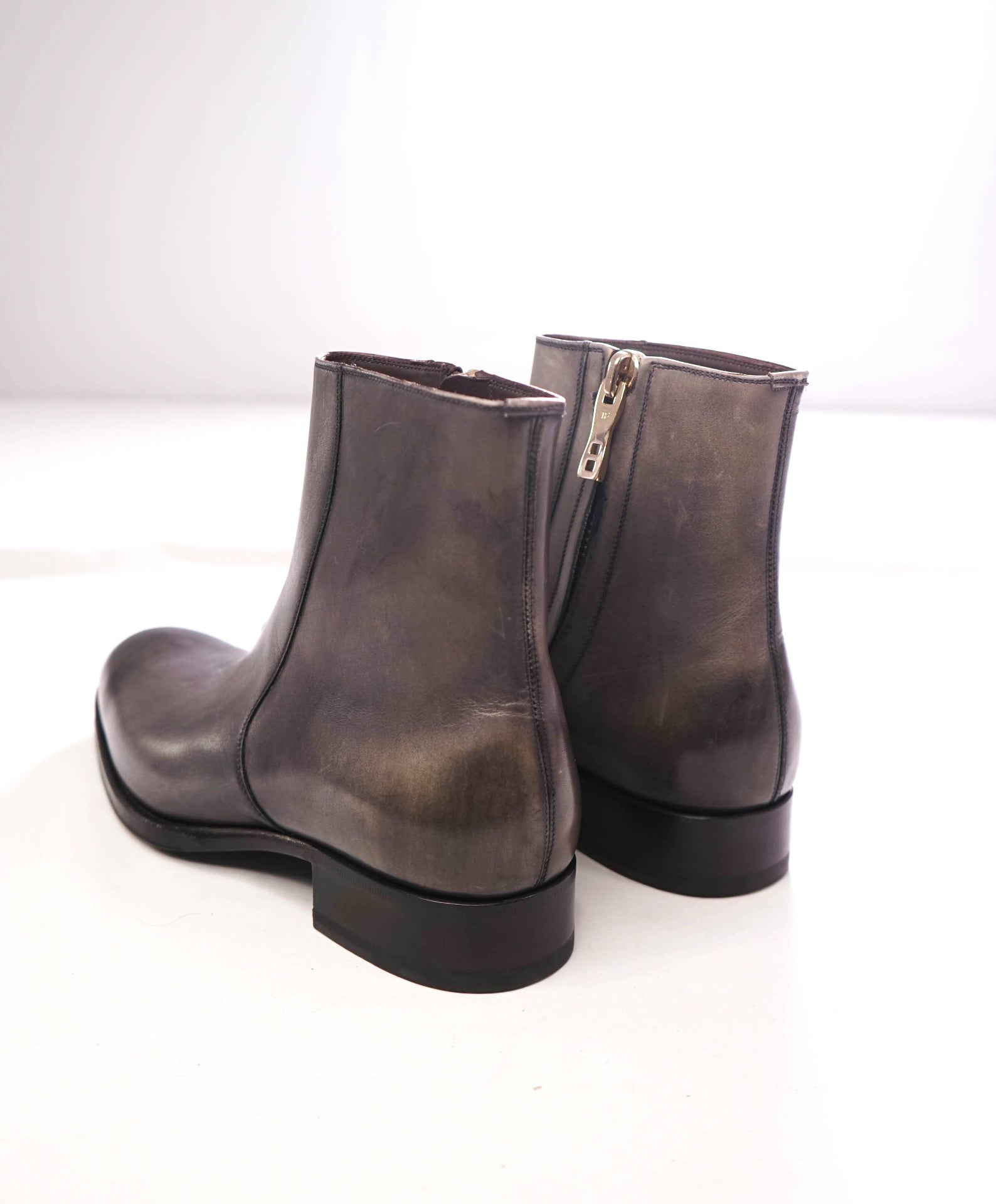 $2,550 TOM FORD - Gray Patina Leather Elkan Zip Boots - US 7.5 (7 TF)