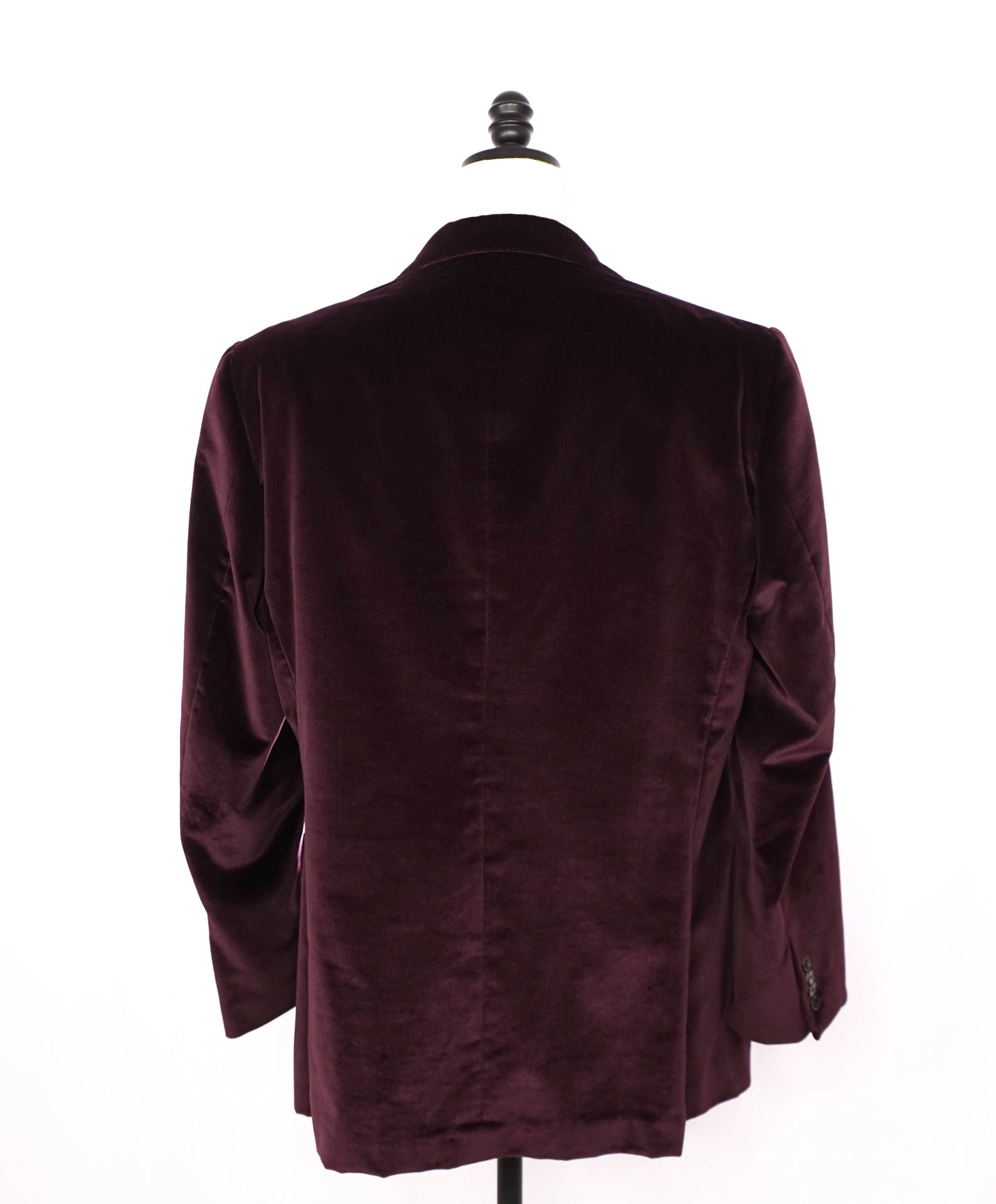 $4,995 ISAIA - Maroon Red Velvet Smoking Jacket - 48R