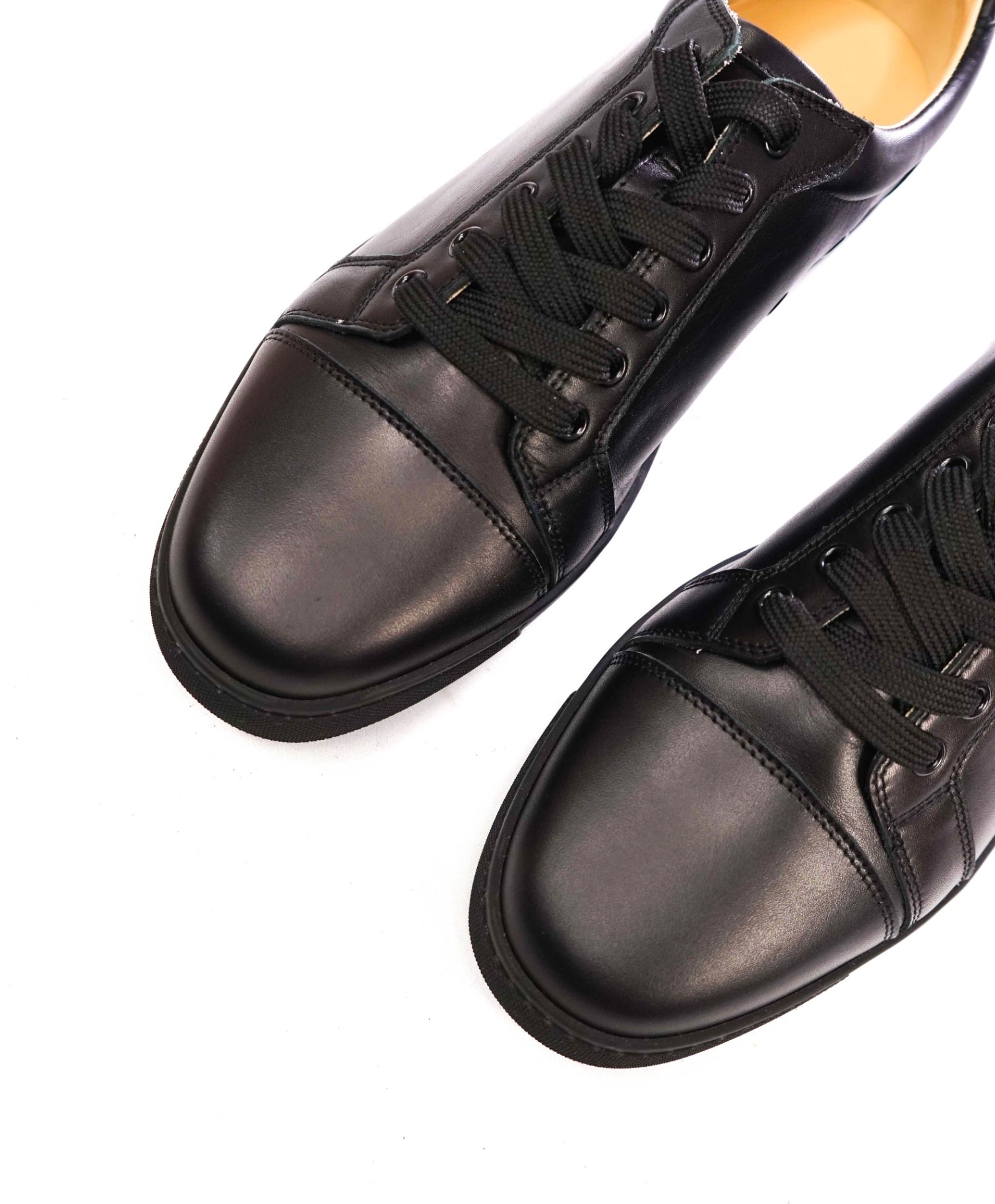 $945 LOUBOUTIN - Black Leather "VIERIA" Sneakers - US 9 (42EU)