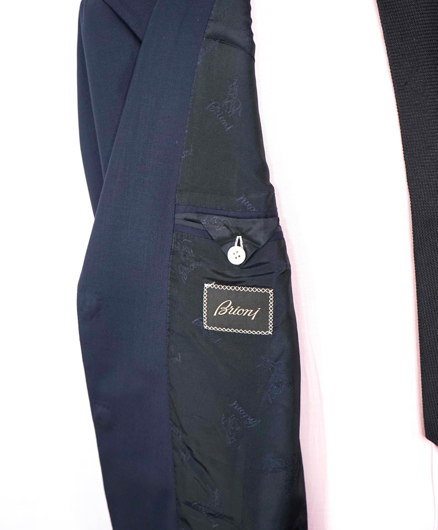 $6,700 BRIONI - Solid Navy Blue "VENTIQUATRO" Wool Suit - 46R