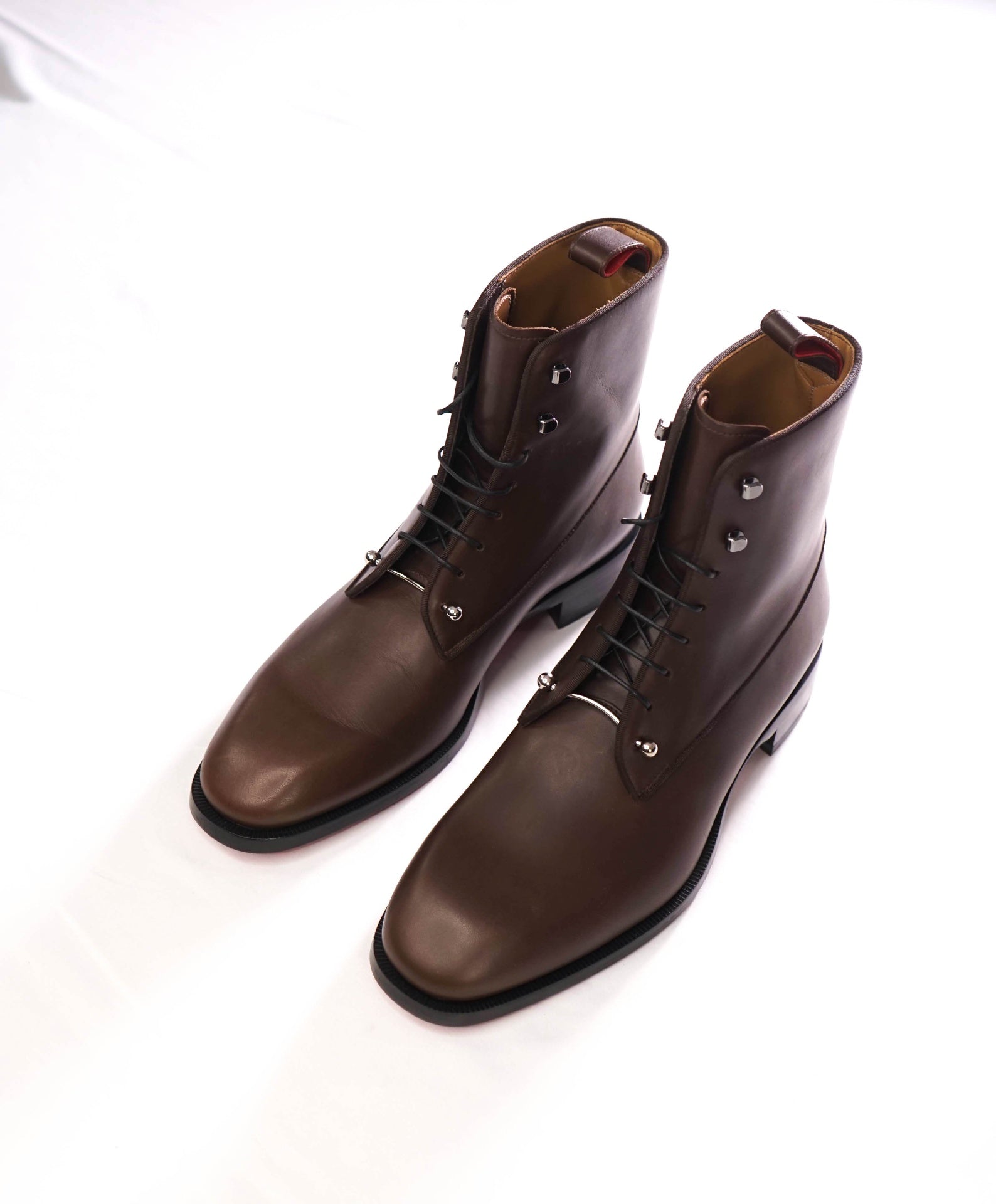 $1,445 CHRISTIAN LOUBOUTIN - Brown "CHAMBELI" Ankle Boots - US 8 (41EU)