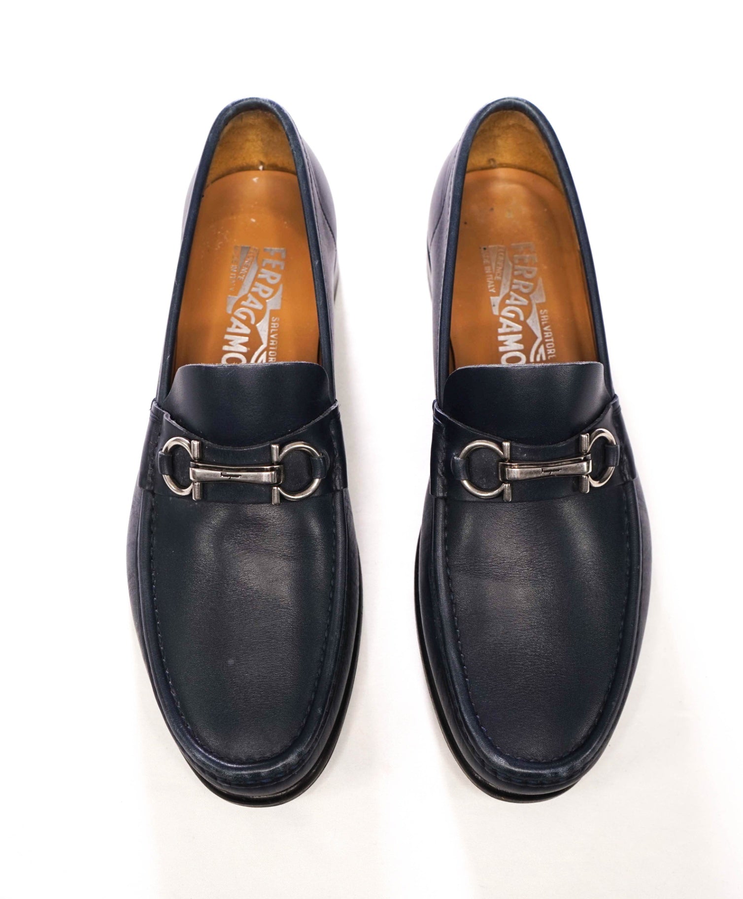 $850 FERRAGAMO - "RAFAEL" Navy Blue Leather Loafers - 8 EE