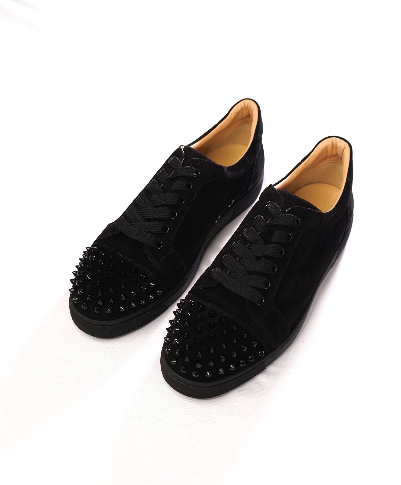 $945 LOUBOUTIN - Black Suede "VIERIA SPIKES" Sneakers - US 9 (42EU)