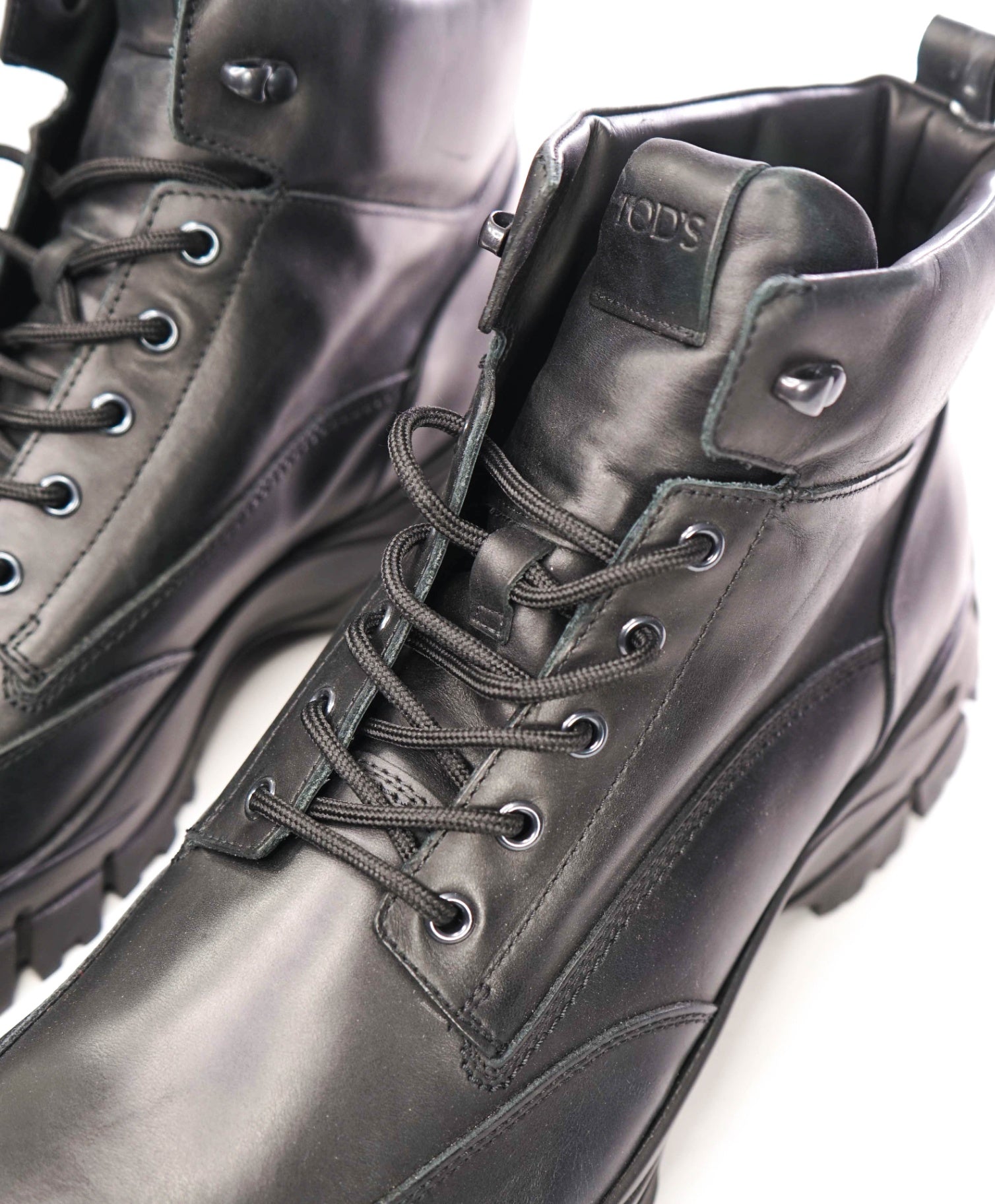 $975 TOD'S - Black Leather Ankle Boots - US 13.5 (12.5UK)